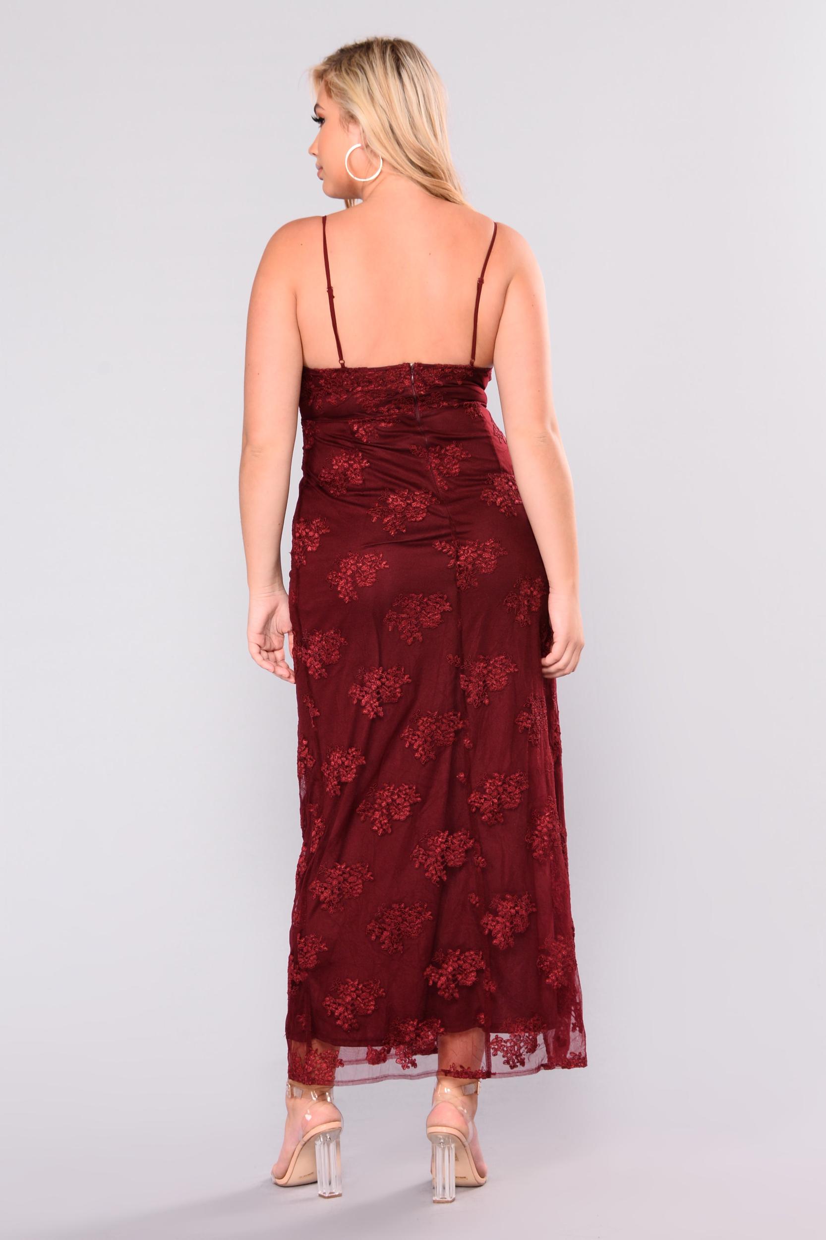 A Night In Tokyo Lace Dress - Burgundy Product Image