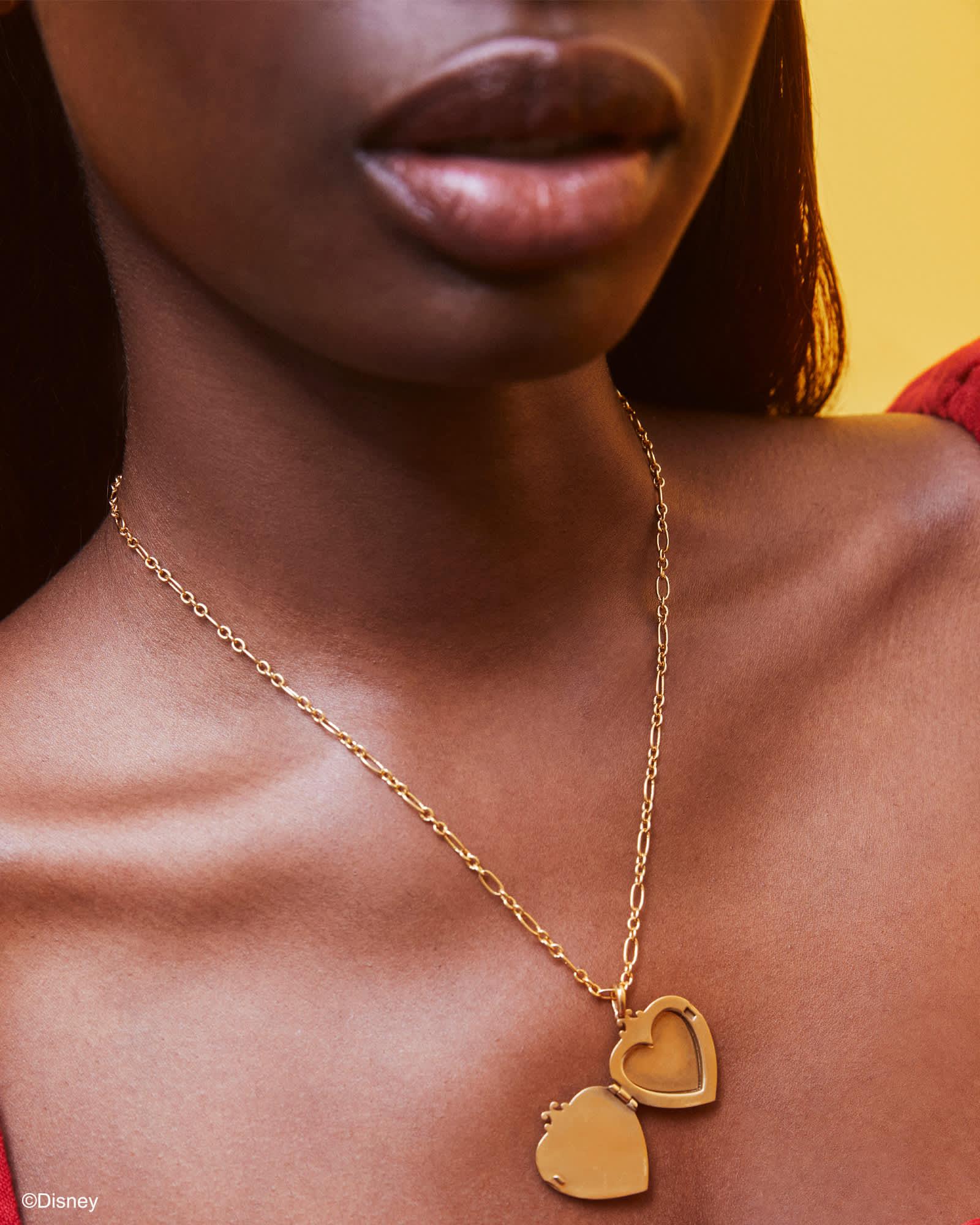 Disney | Kendra Scott Snow White Vintage Gold Locket Short Pendant Necklace in Royal Red Mother-of-Pearl Product Image