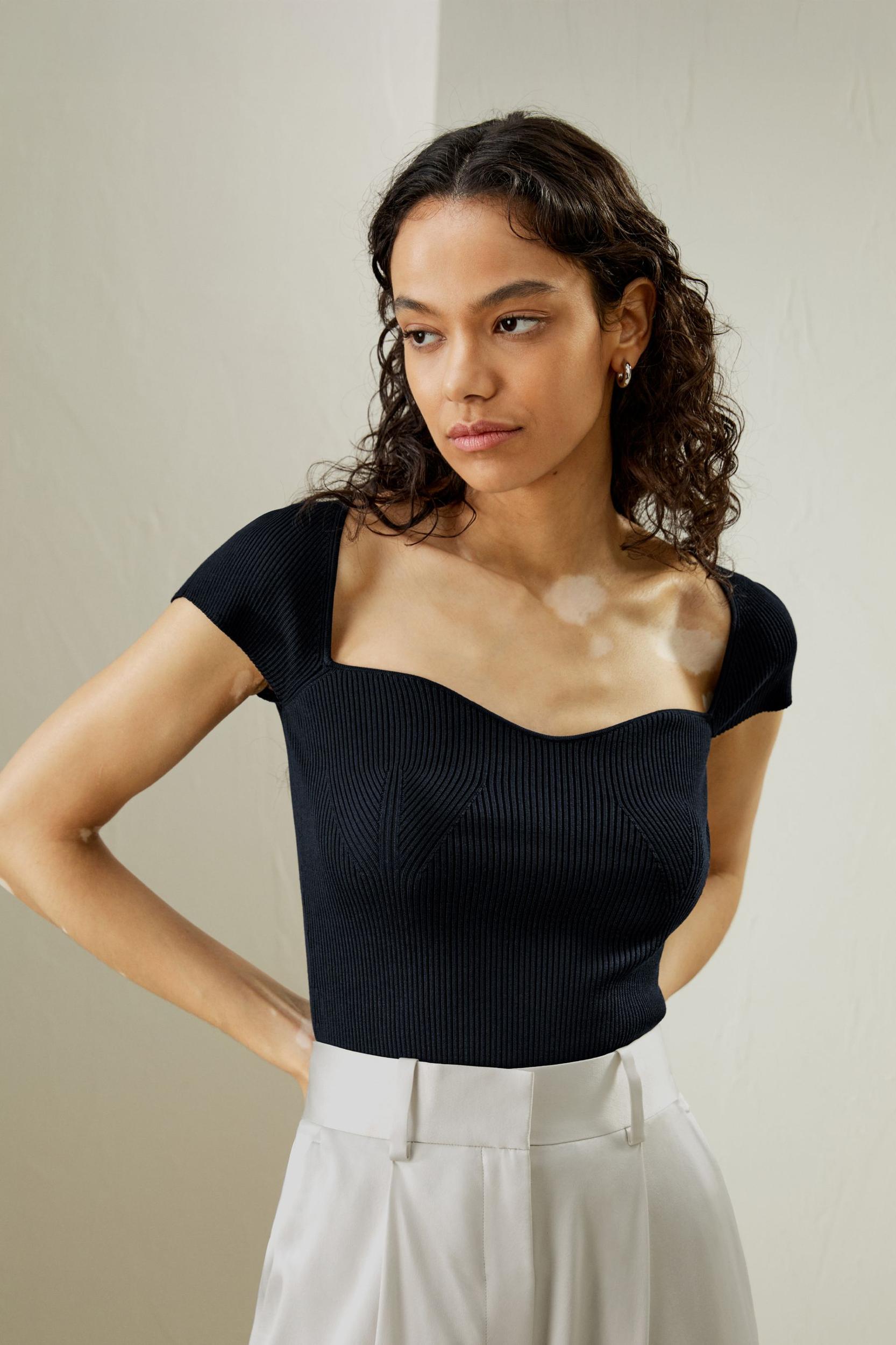 Sweetheart Neck Ribbed Silk Knit Top Product Image