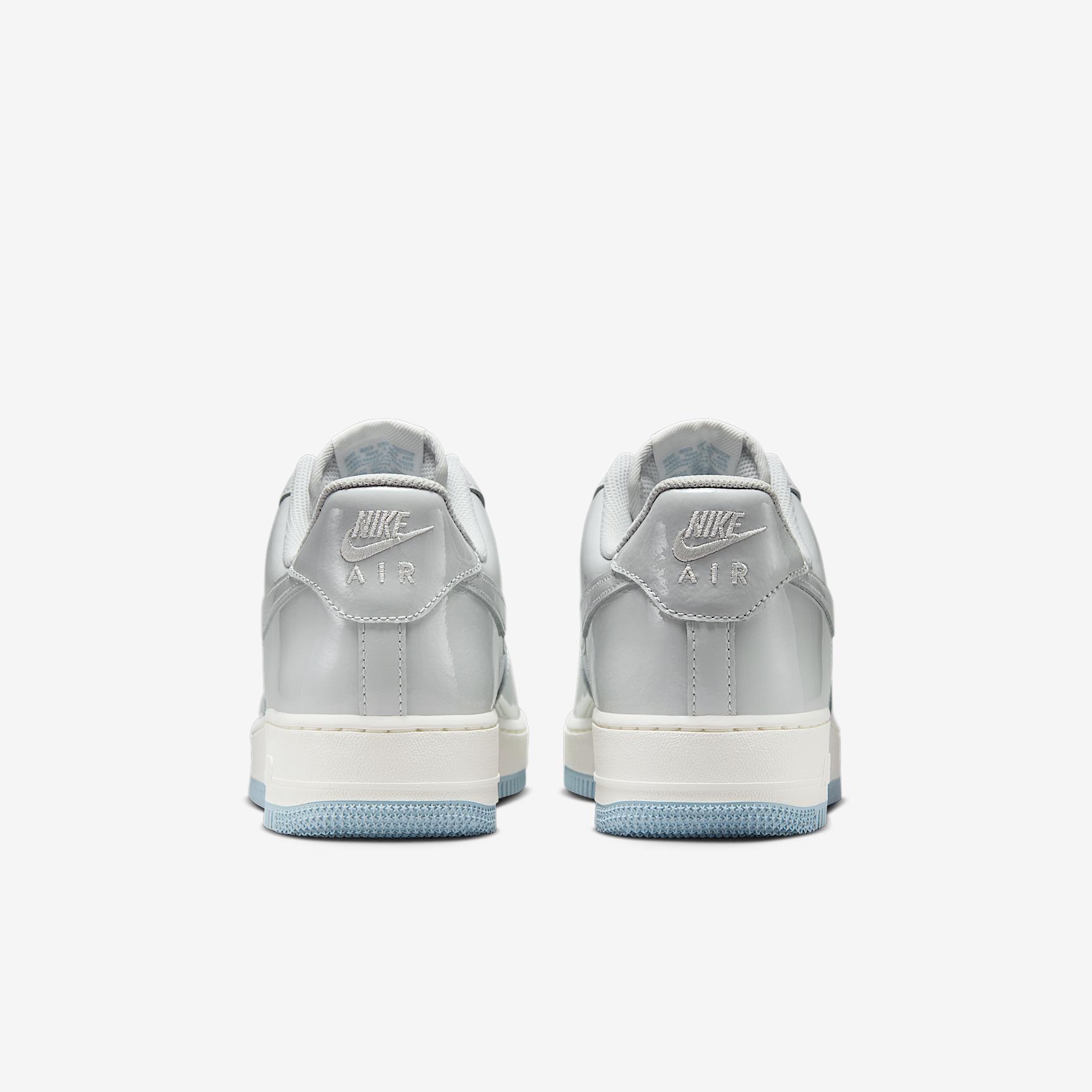 Nike Mens Air Force 1 07 Shoes | IH4461-100 Product Image