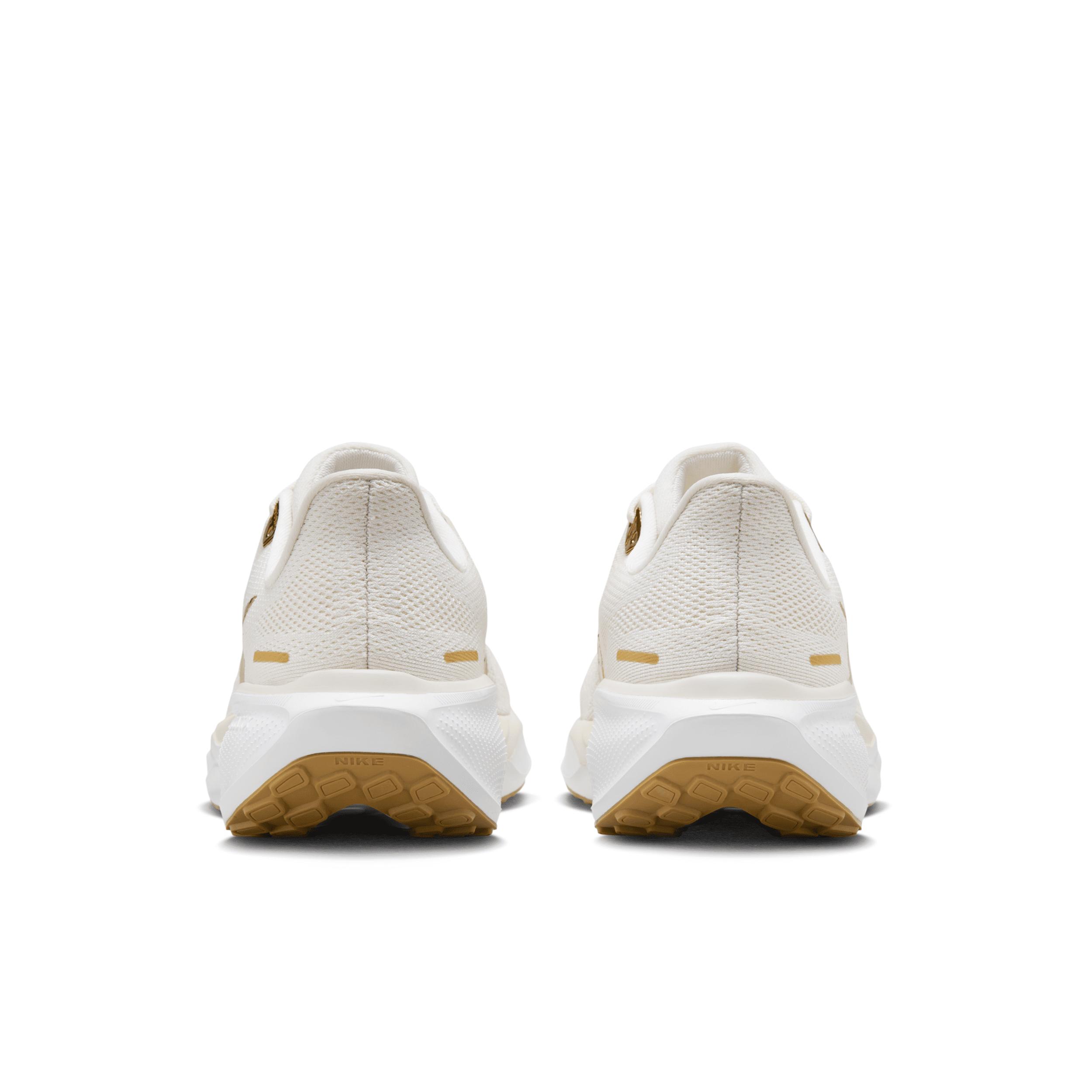 Nike Womens Pegasus 41 Running Shoes Product Image