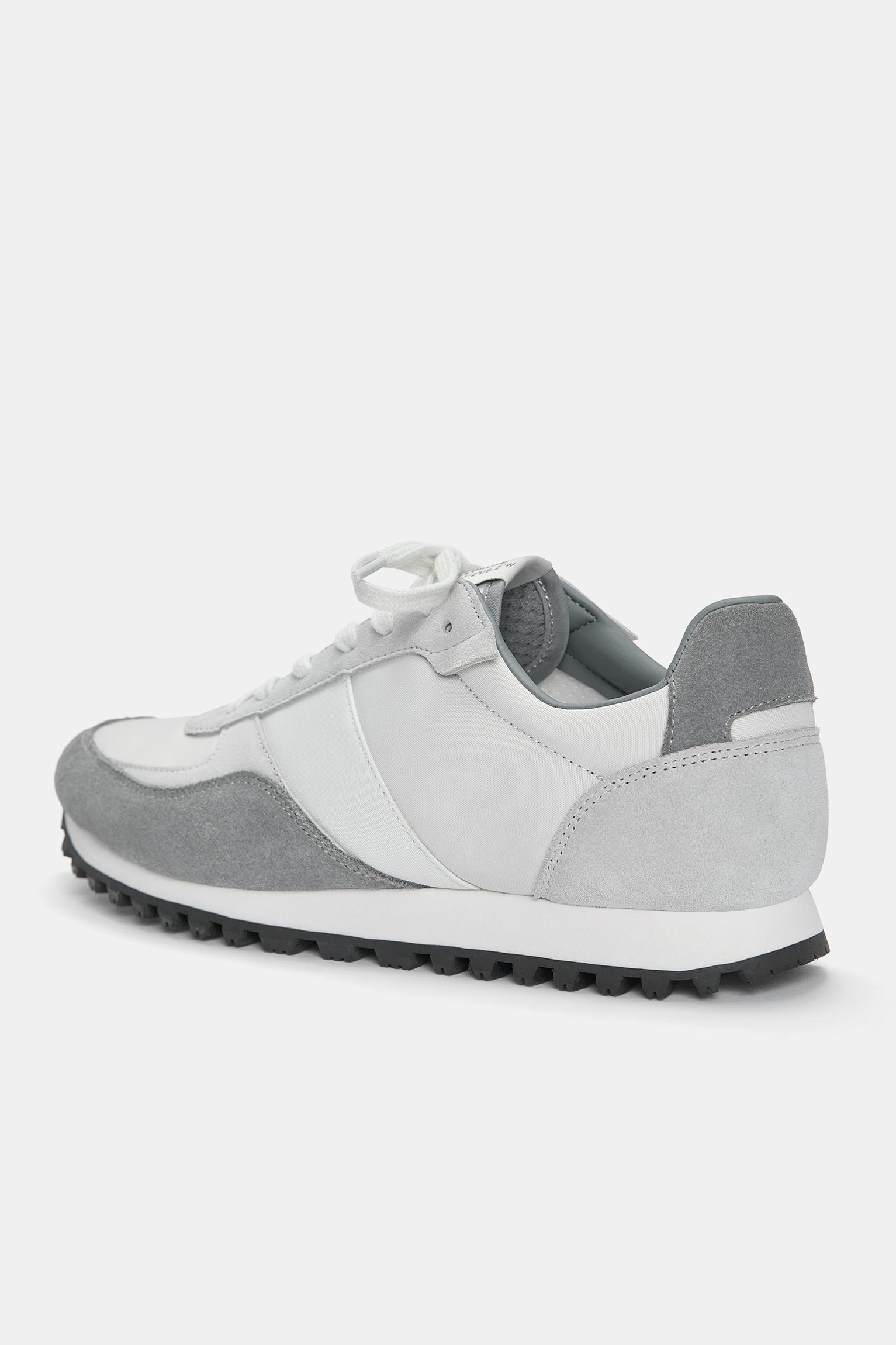Casual sneakers Product Image