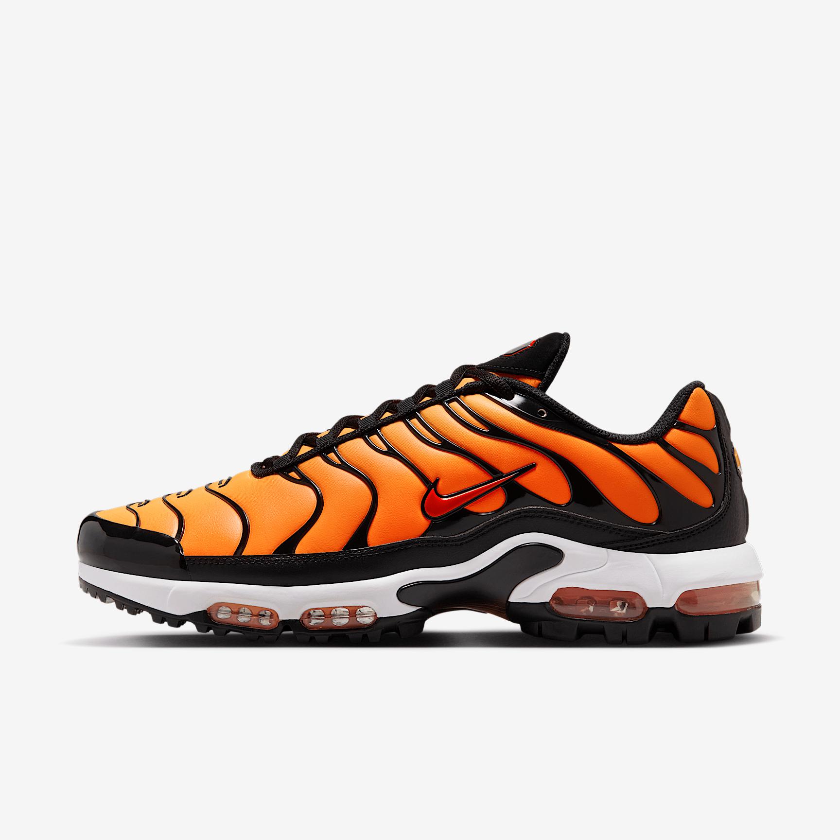 Nike Air Max Plus G Golf Shoes Product Image