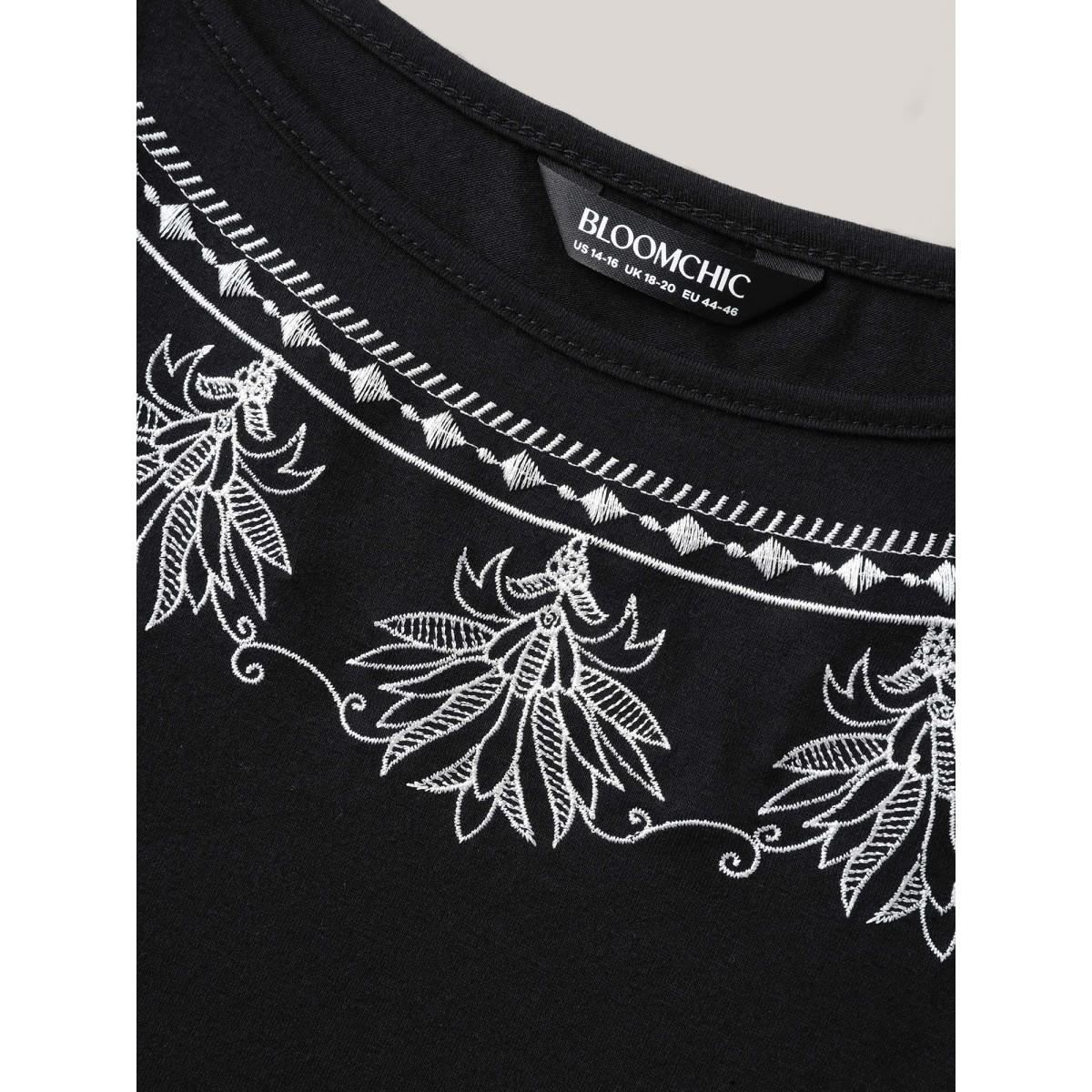 Plus Size Boho Embroidery Plain Tank Top Women Black Boho Embroidered Non Vacation Tank Tops Camis BloomChic 26/4X Product Image