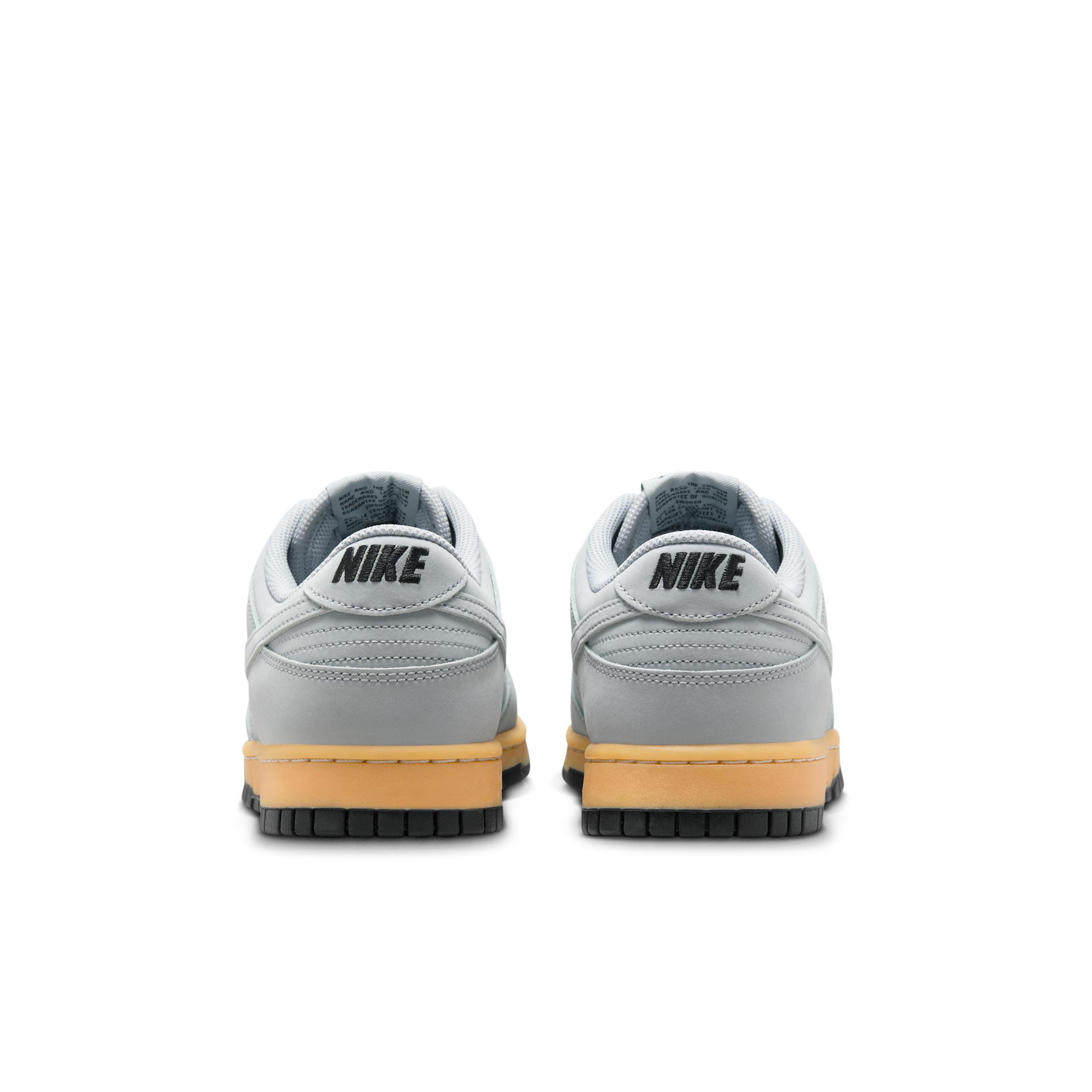 Nike Men's Dunk Low Retro SE Shoes Product Image