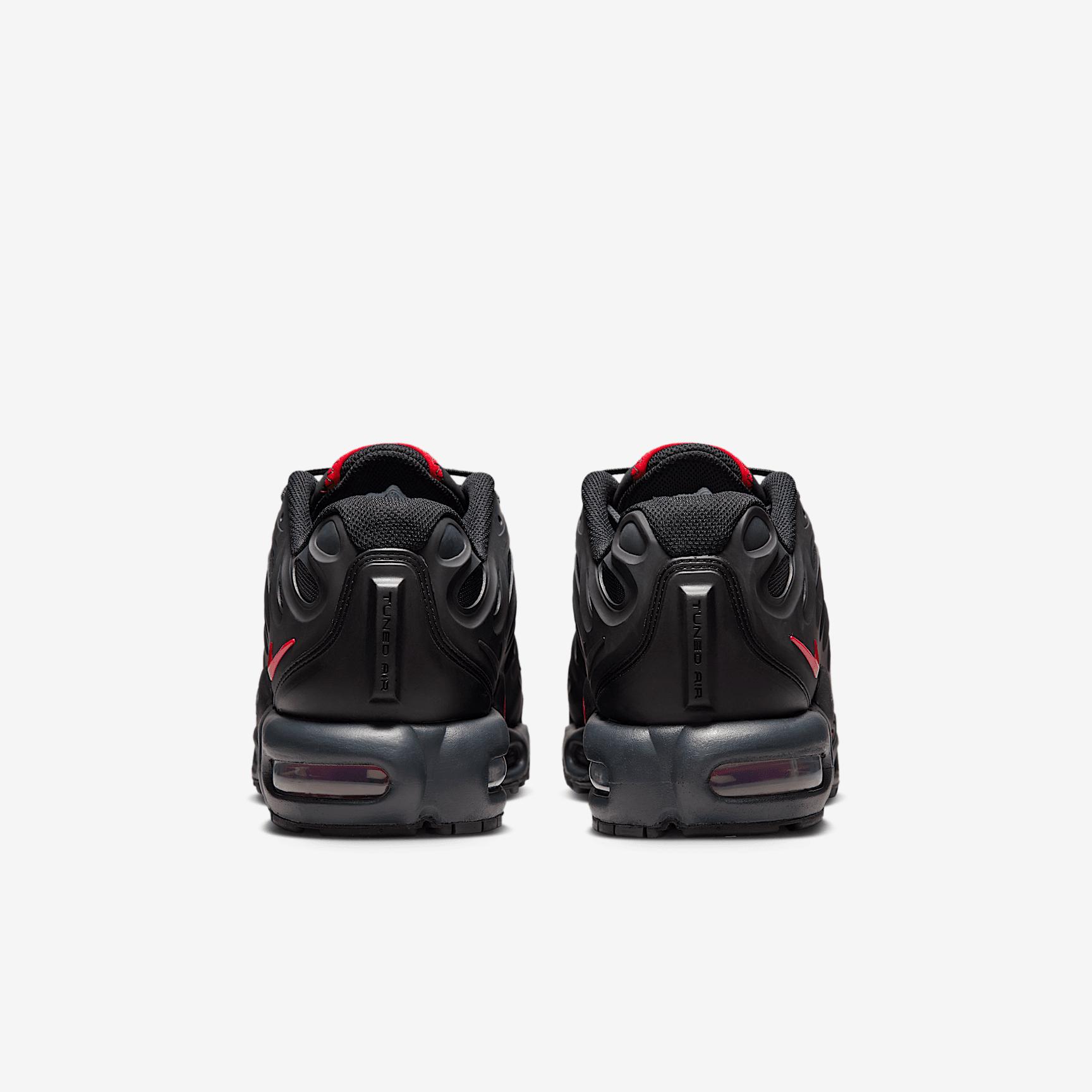 Nike Air Max Plus Drift Men's Shoes Product Image