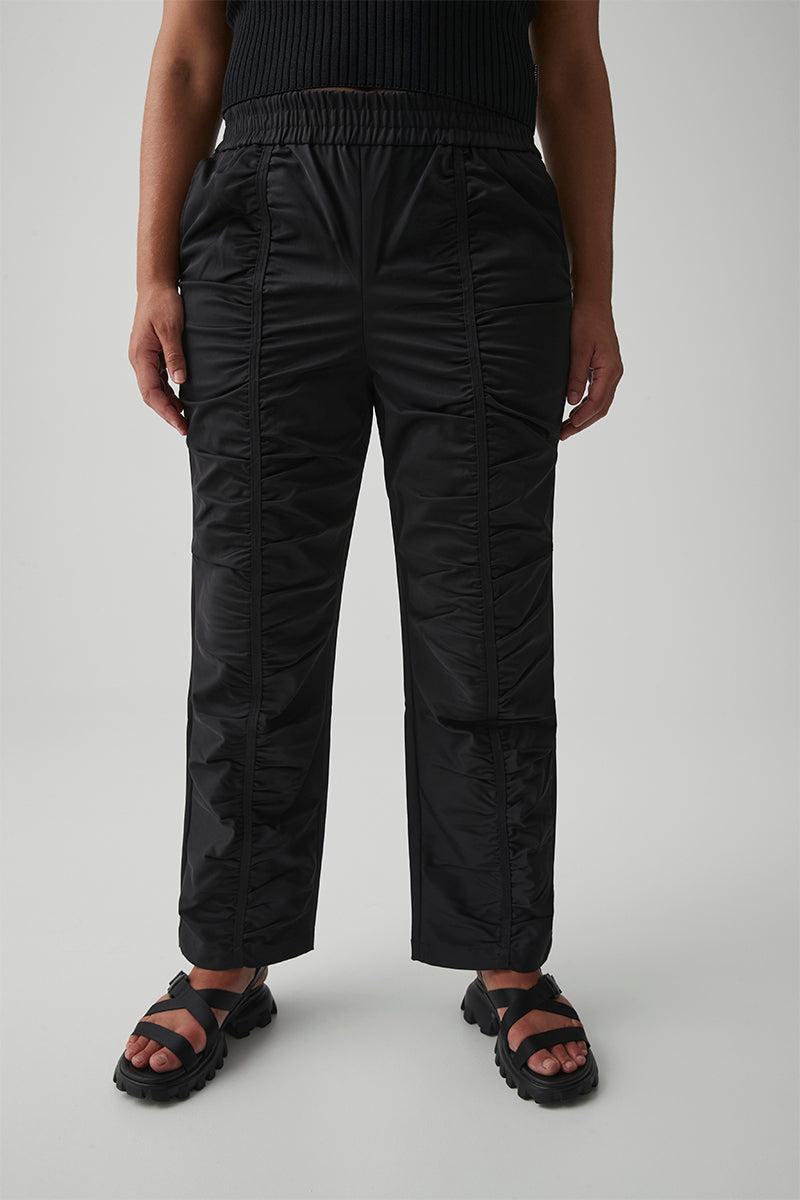 Spray Gathered Pant 520 Product Image