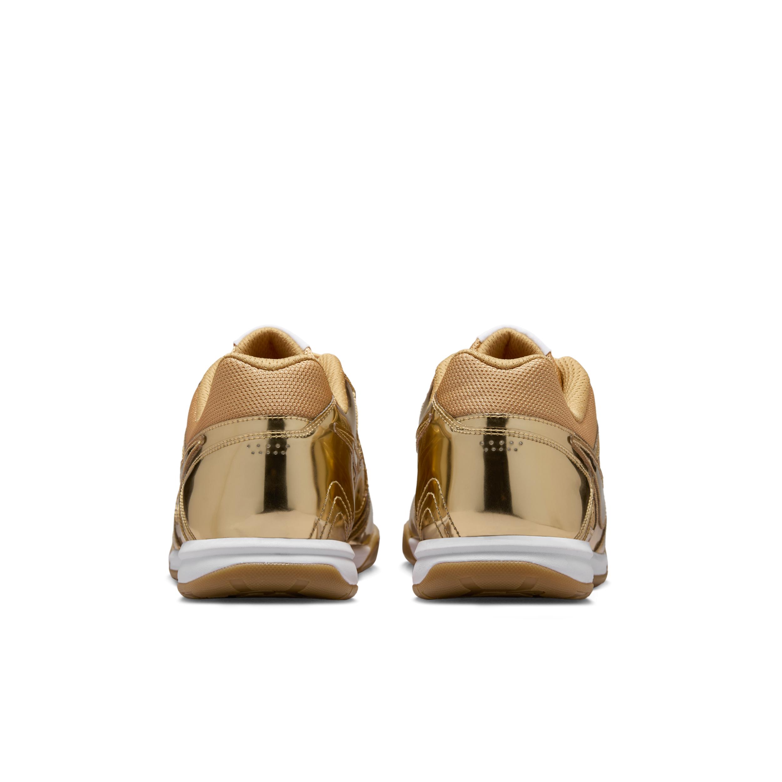 Nike Men's Gato LV8 Shoes Product Image