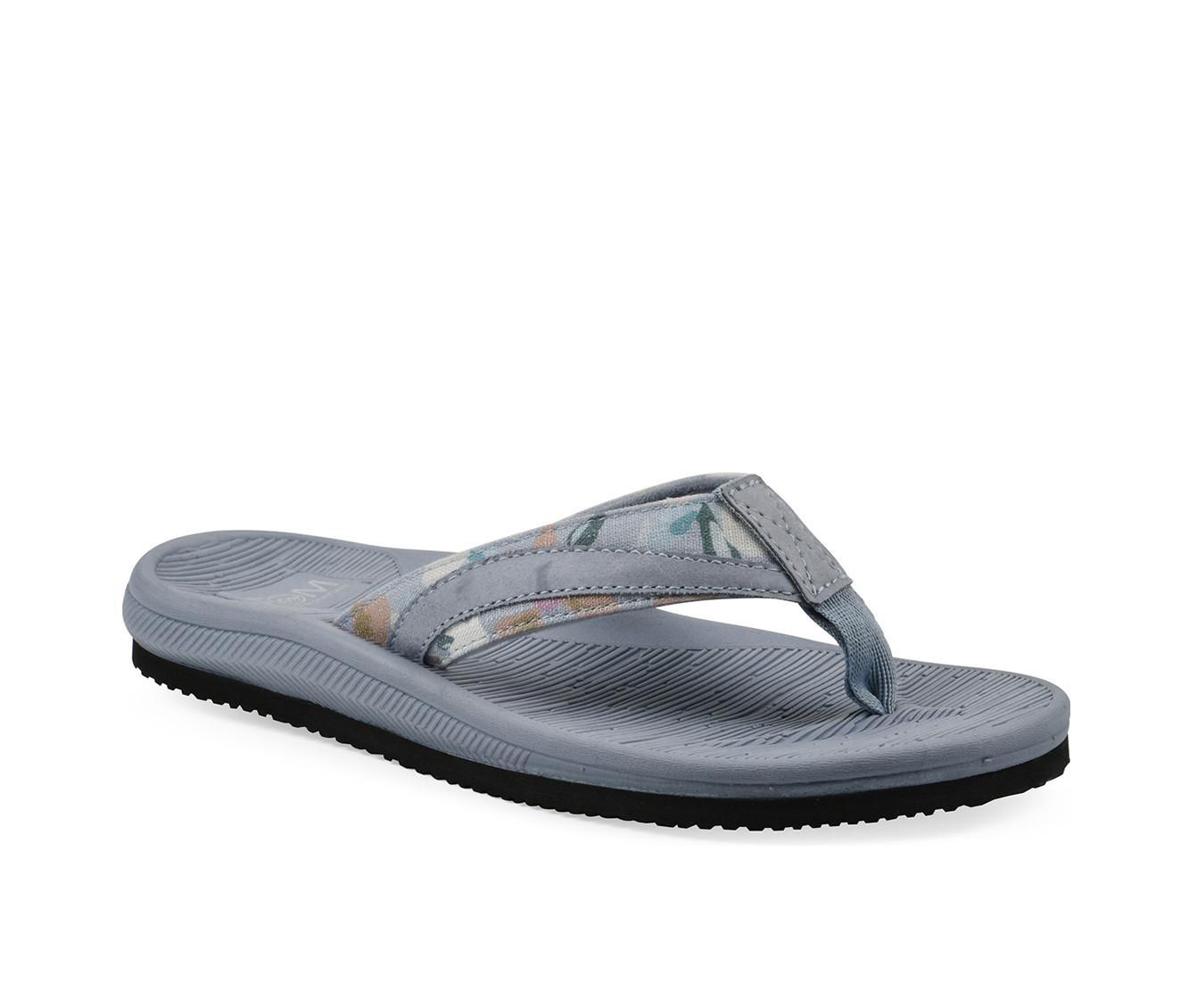 Women's White Mountain Bays Flip-Flops Product Image