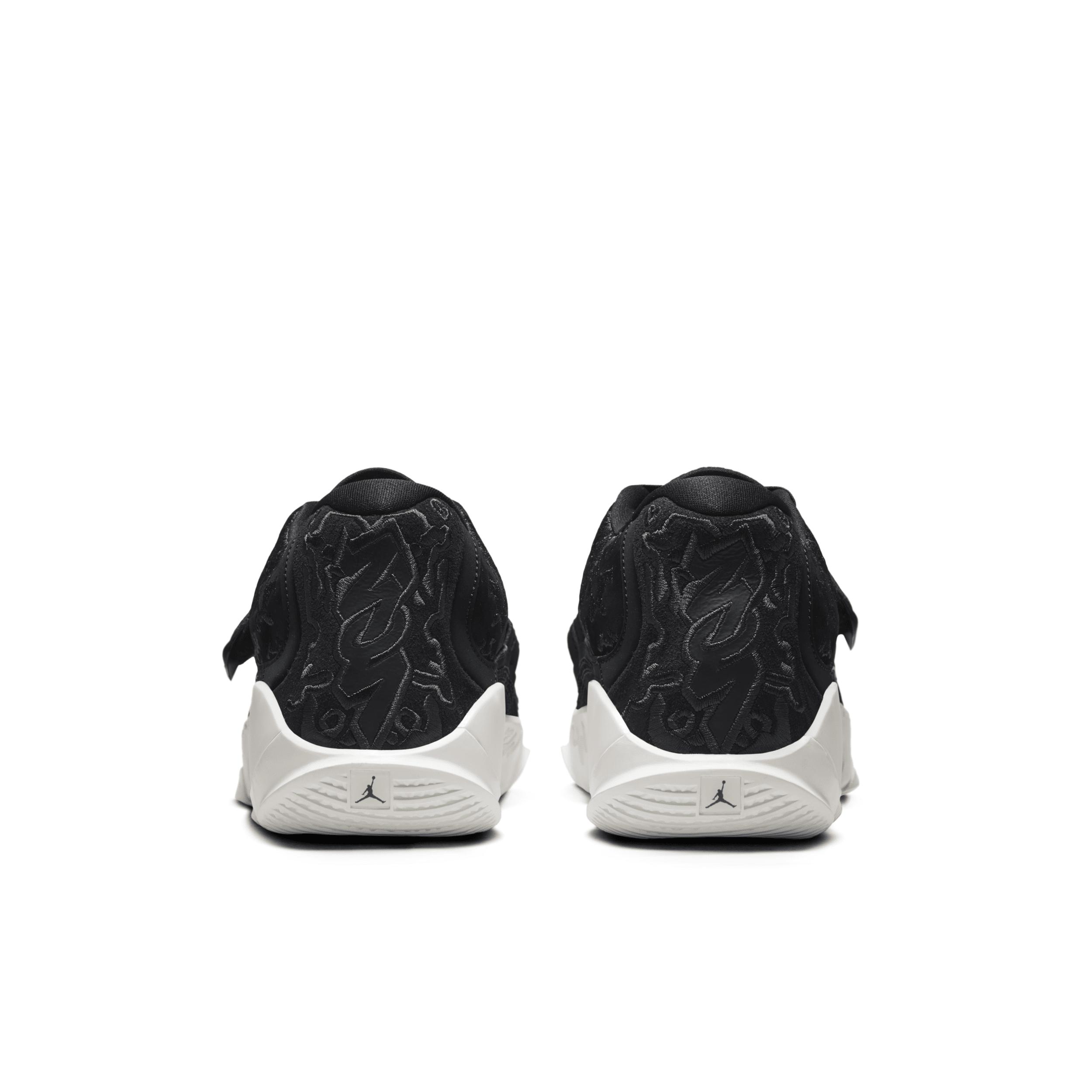 Nike Men's Zion 3 M.U.D. "Ash" SE Basketball Shoes Product Image