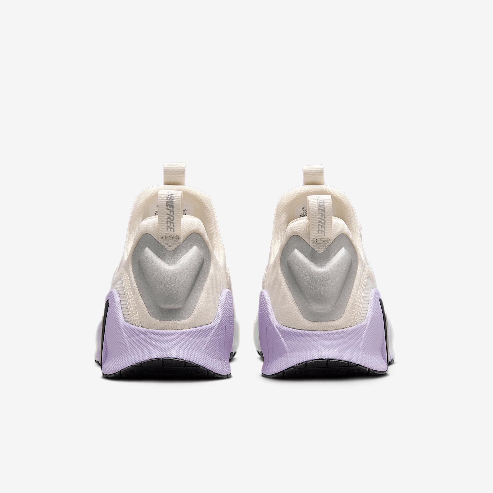 Nike Womens Free Metcon 6 SE Workout Shoes | HJ6214-001 Product Image