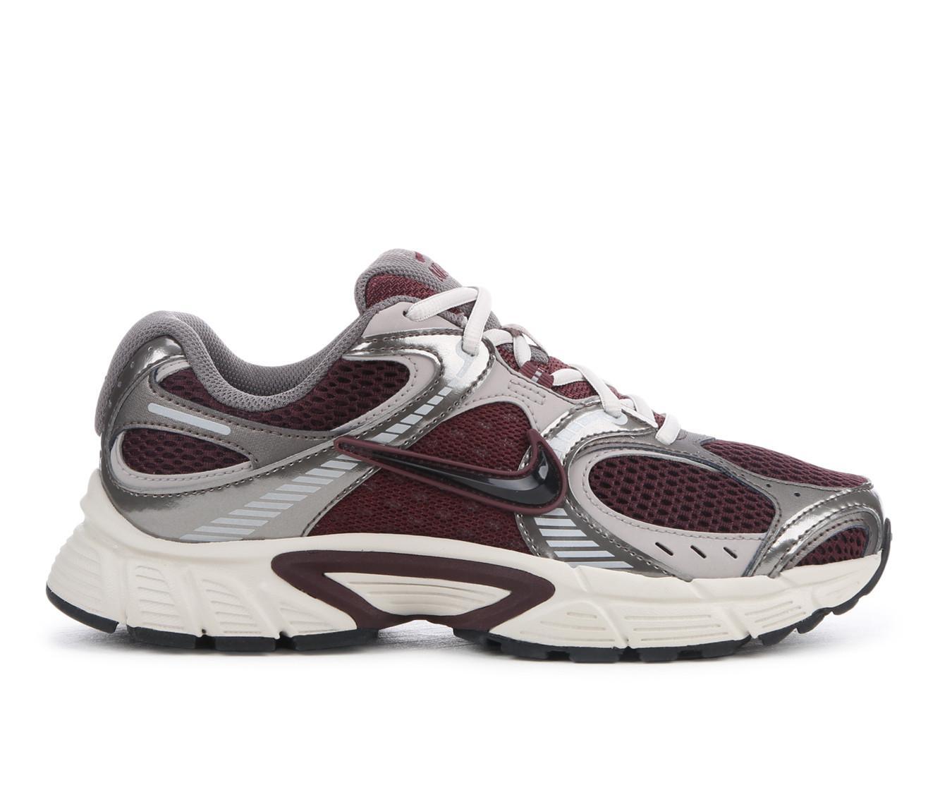 Women's Nike V5 RNR Sneakers Product Image