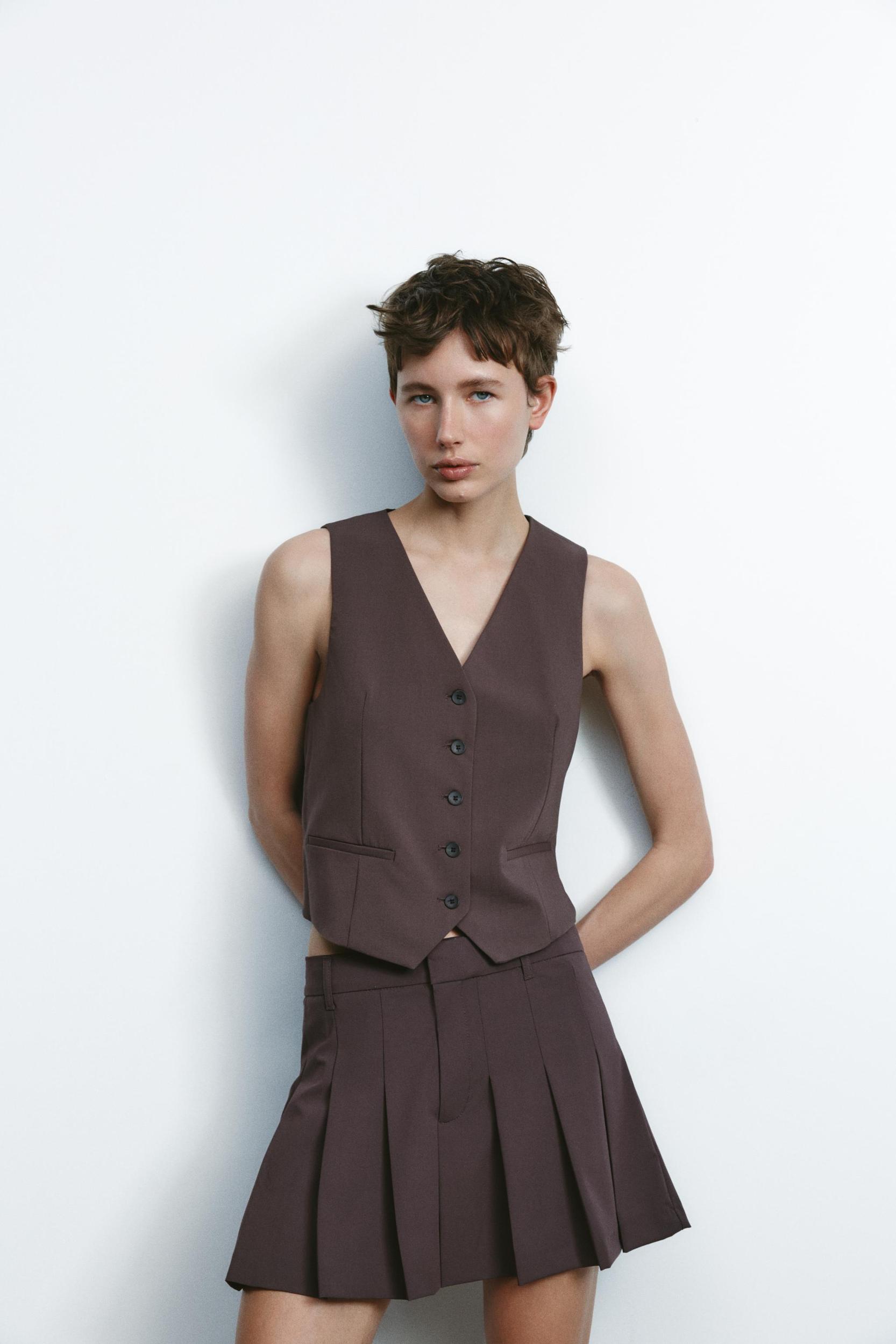 PLEATED SKORT Product Image