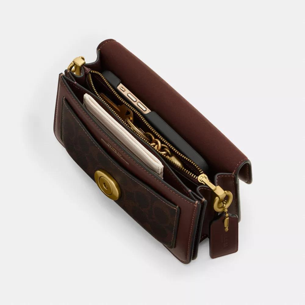 Tabby Shoulder Bag 20 In Signature Canvas Product Image