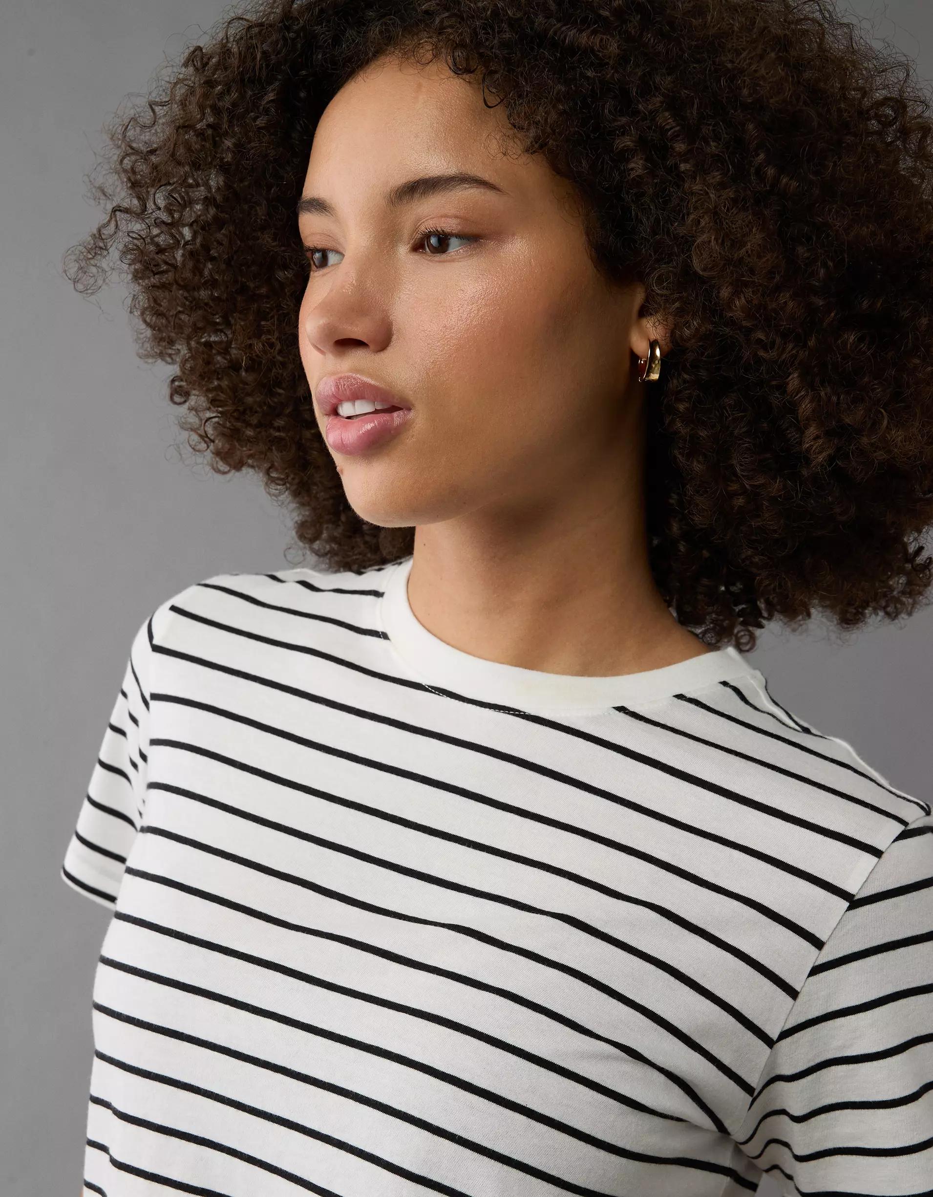 AE Classic T-Shirt Product Image