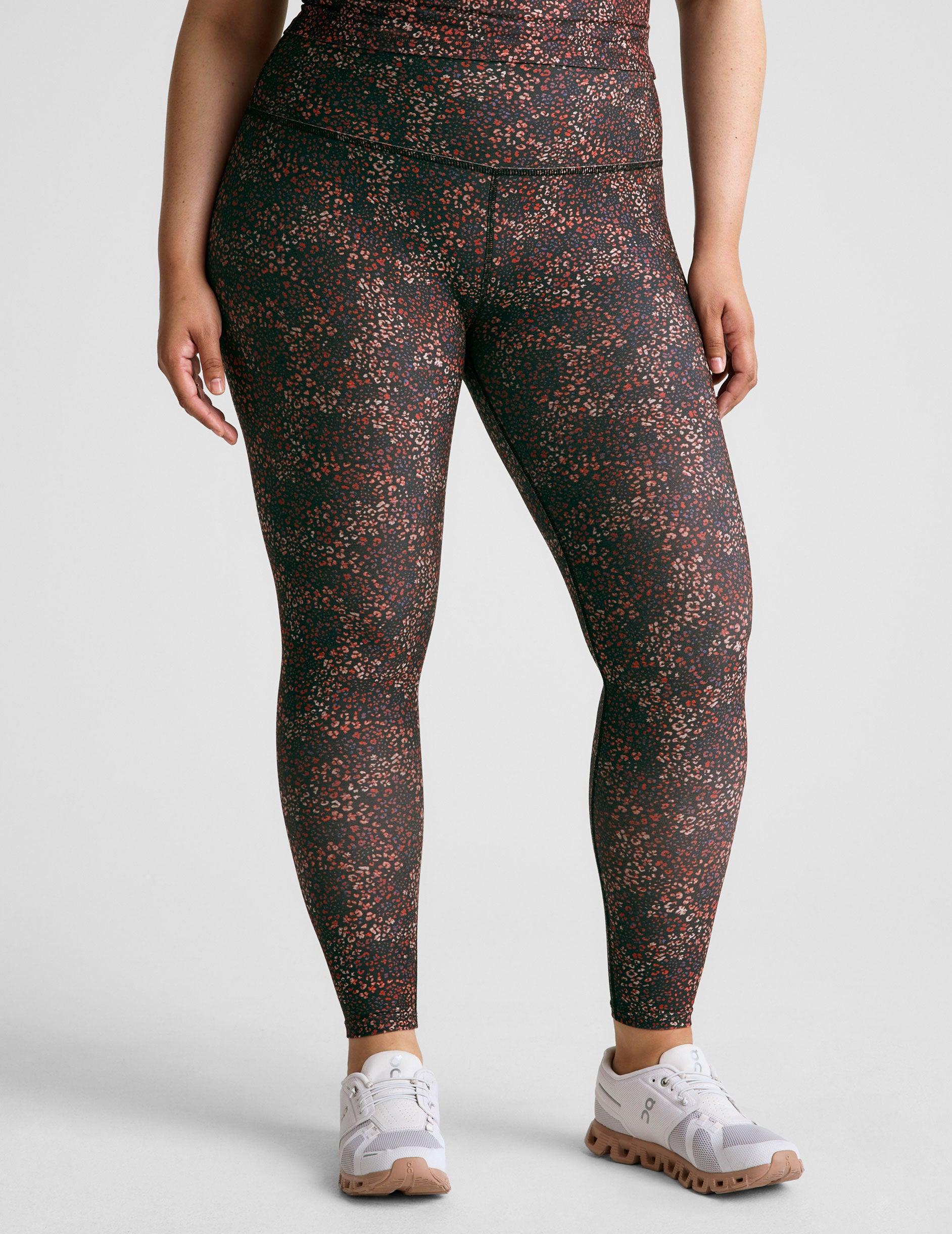 SoftMark High Waisted Midi Legging Product Image
