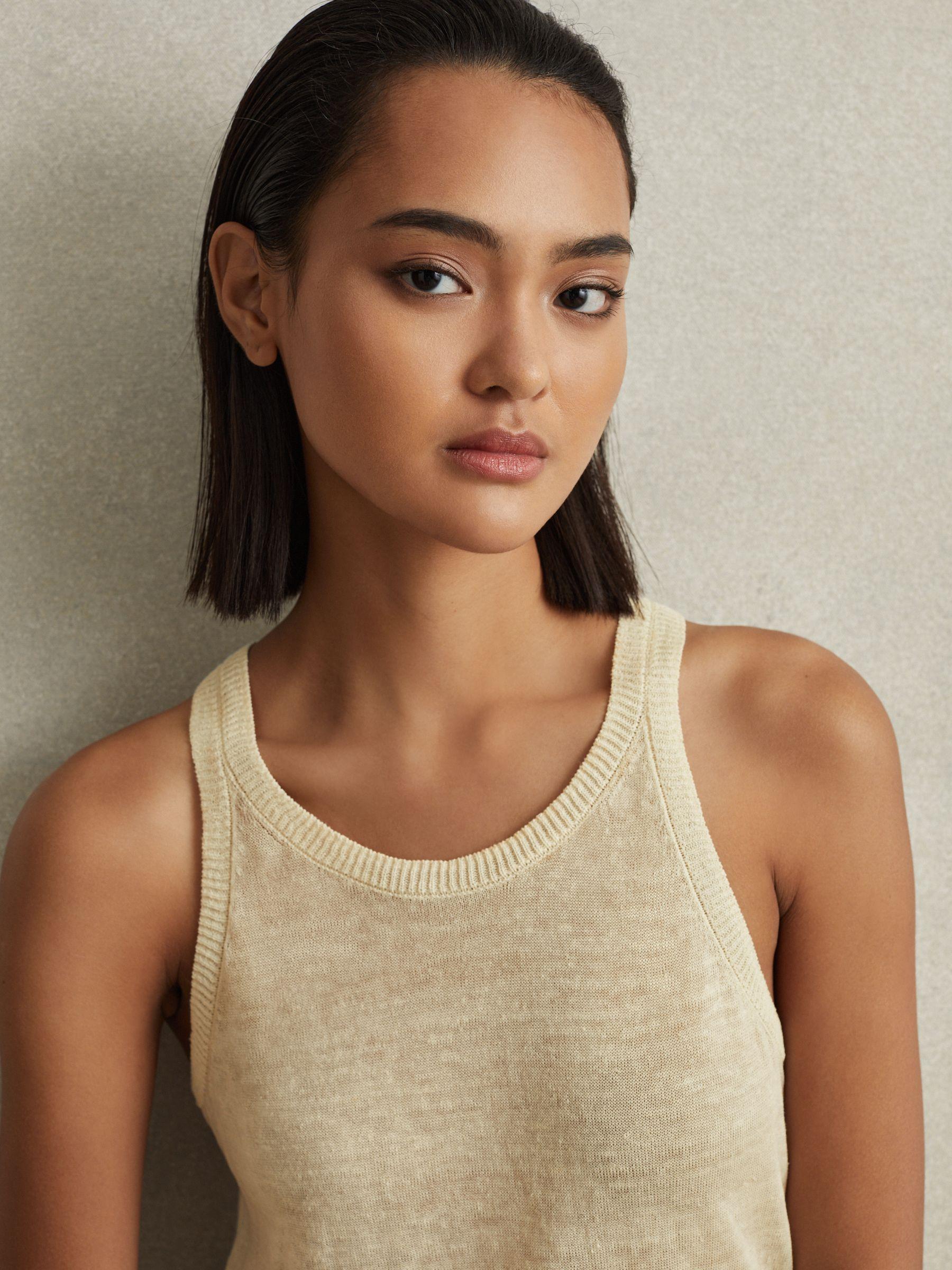 Linen Blend Crew Neck Vest in Cream Product Image