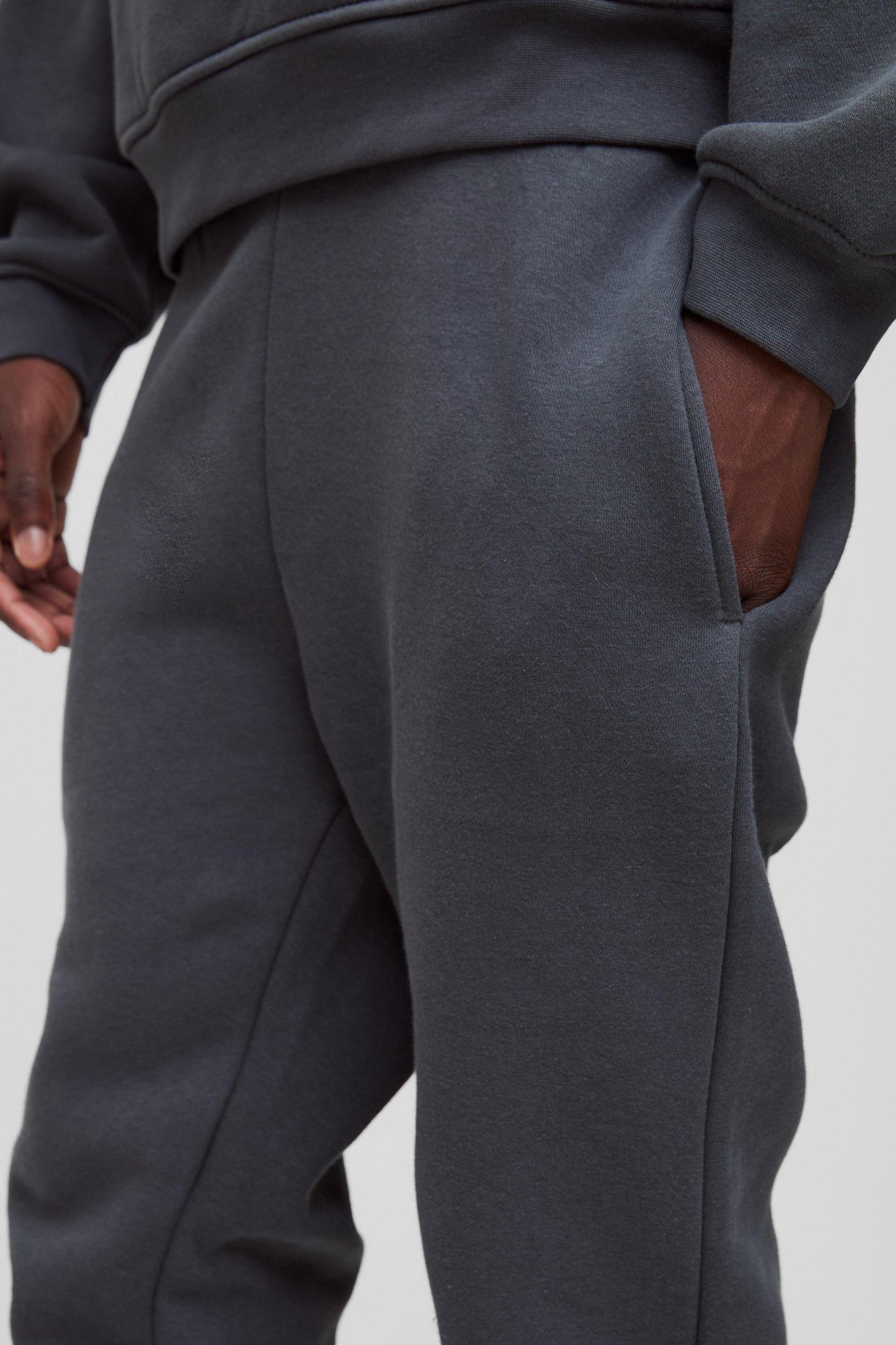 330GSM Basic Slim Fit Sweatpants | boohooMAN USA Product Image