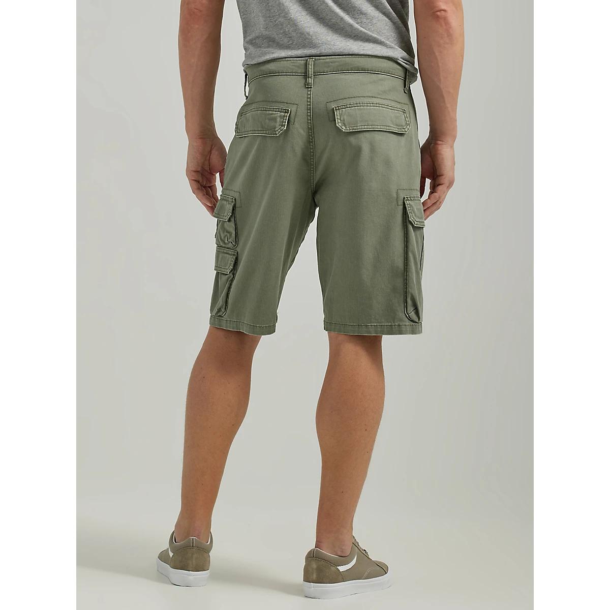 Wrangler® Men's Five Star Premium Stacked Cargo Short in Pewter Product Image