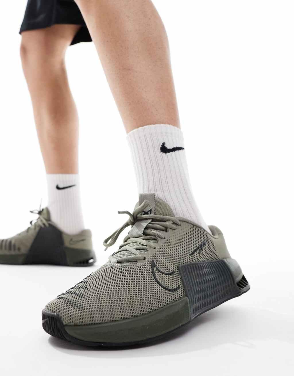 Nike Training Metcon 9 sneakers in gray and khaki Product Image