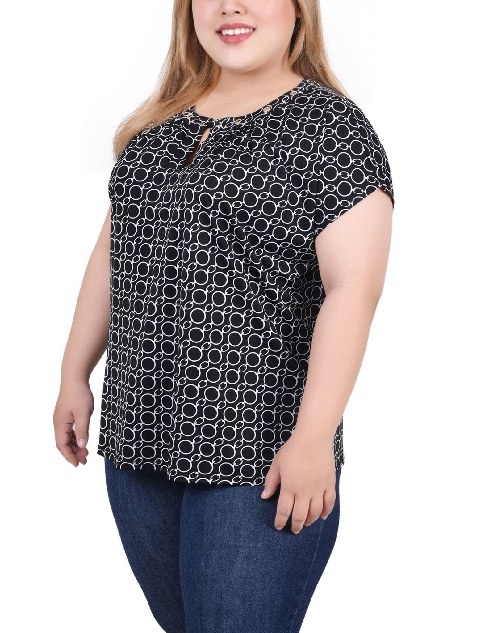 Black White Circle Chain 3/4 Sleeve Blouse With Necklace - Petite Product Image