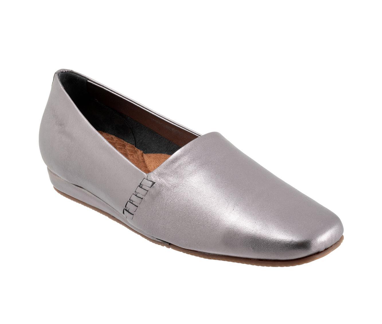 Women's Softwalk Vale Loafers Product Image