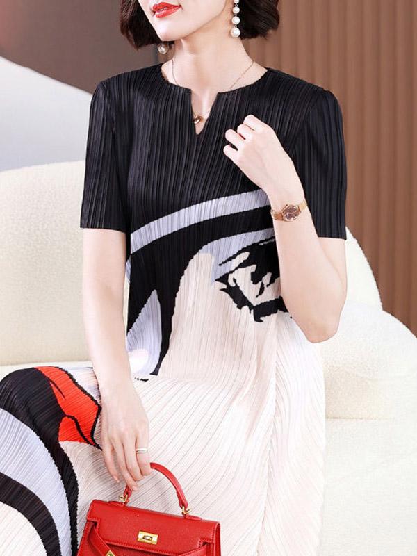 A-Line Loose Figure Pleated V-Neck Midi Dresses Product Image