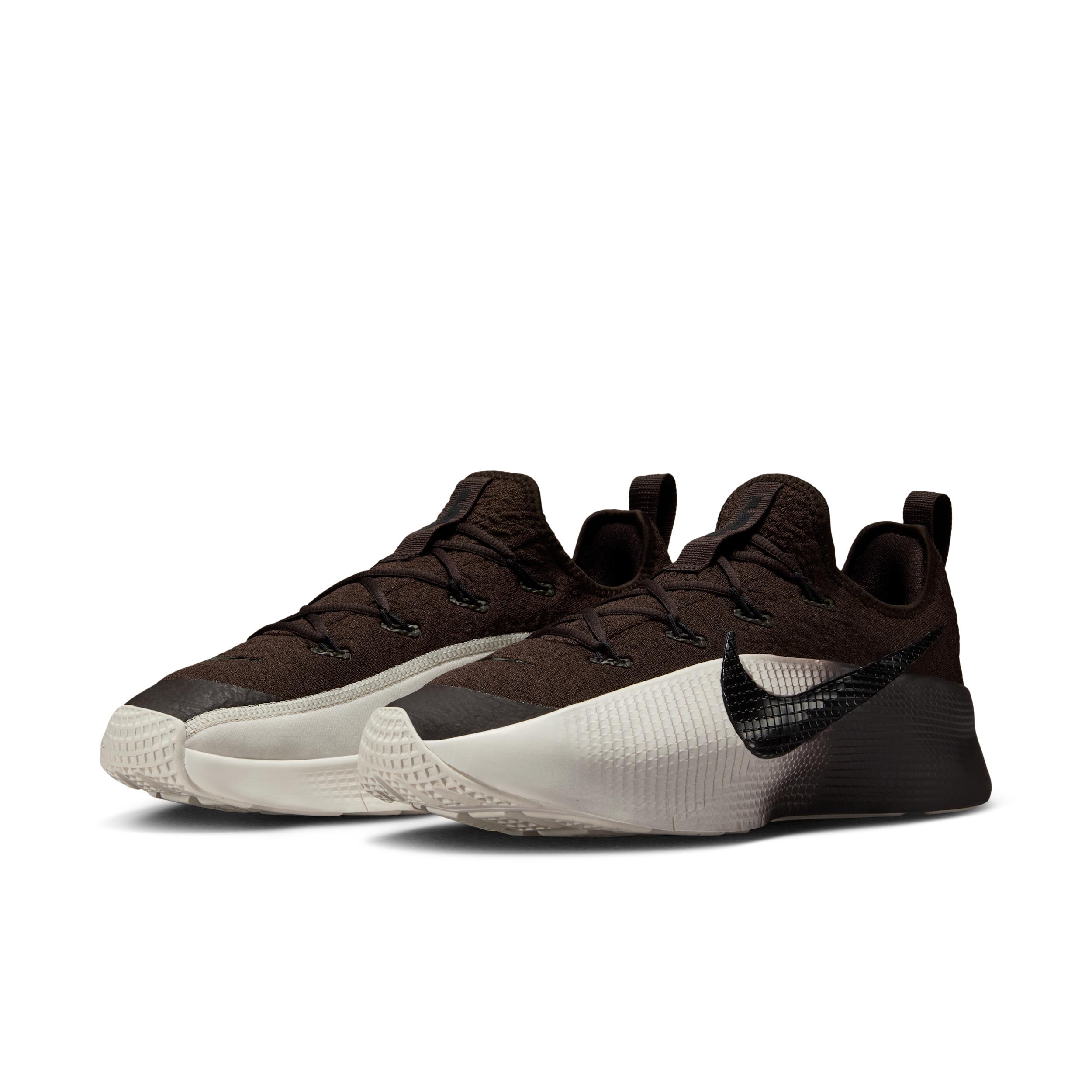 Nike Men's LeBron TR 1 Workout Shoes Product Image