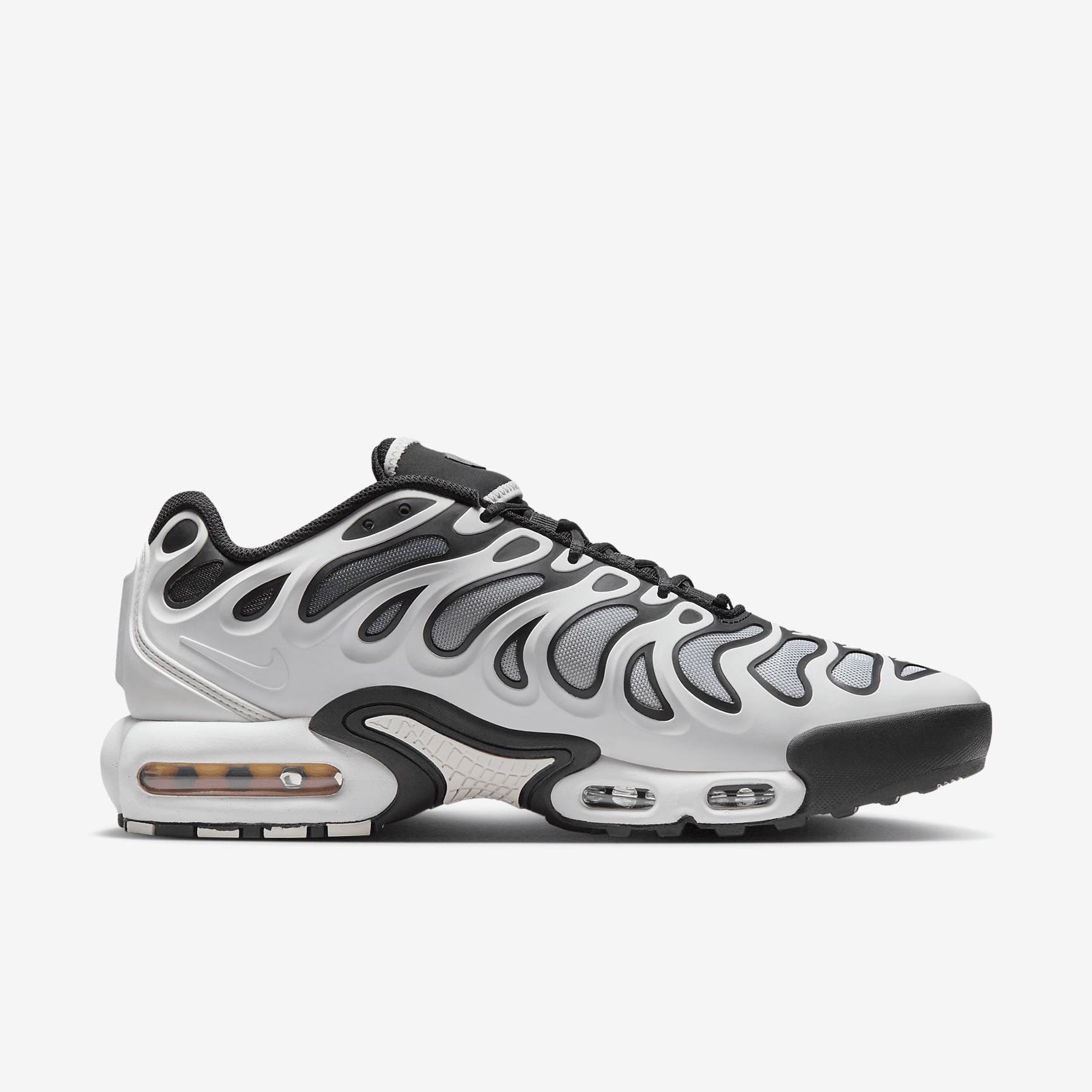 Nike Mens Nike Air Max Plus Drift - Mens Running Shoes White/Black/Metallic Silver Product Image