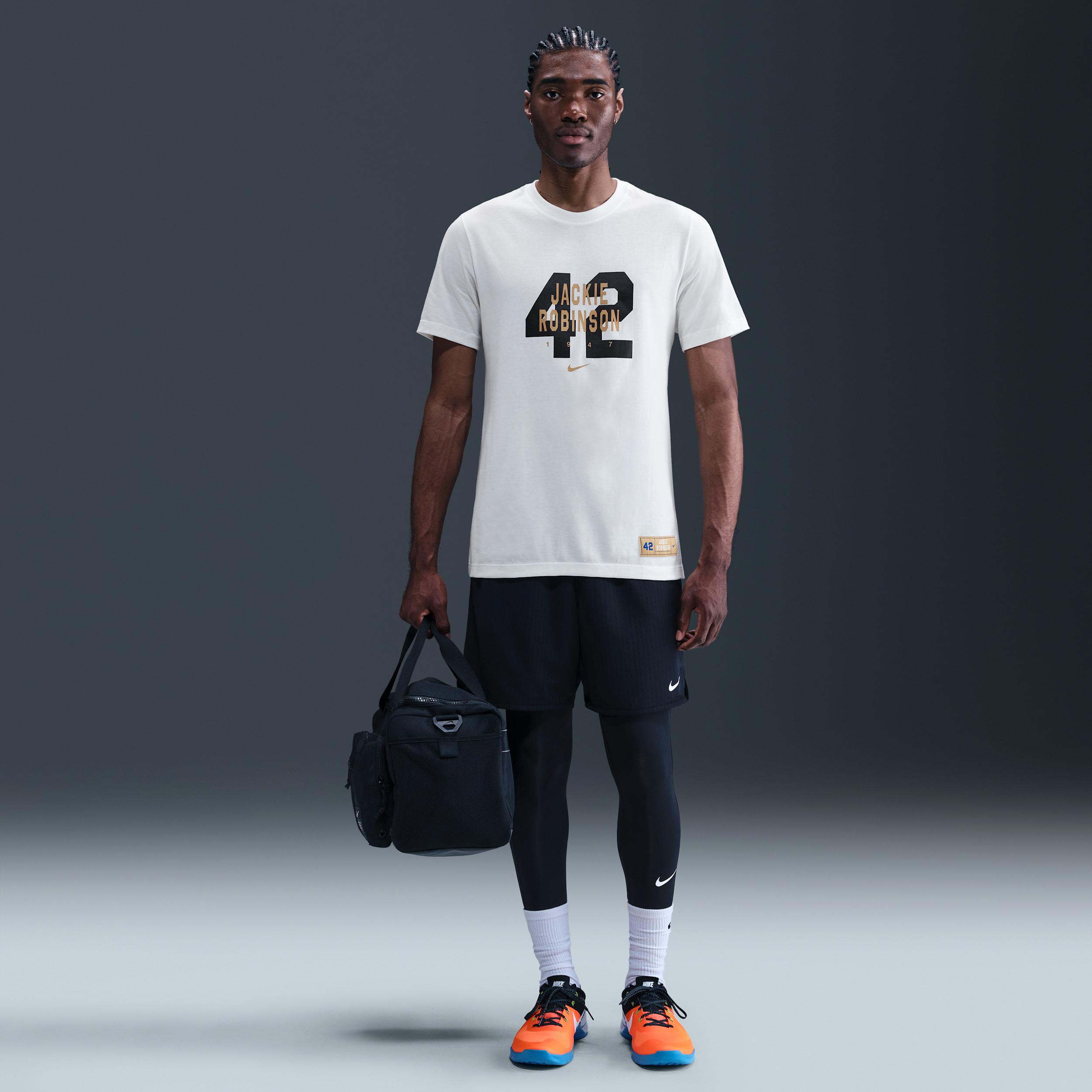 Nike Men's "Jackie Robinson" T-Shirt Product Image