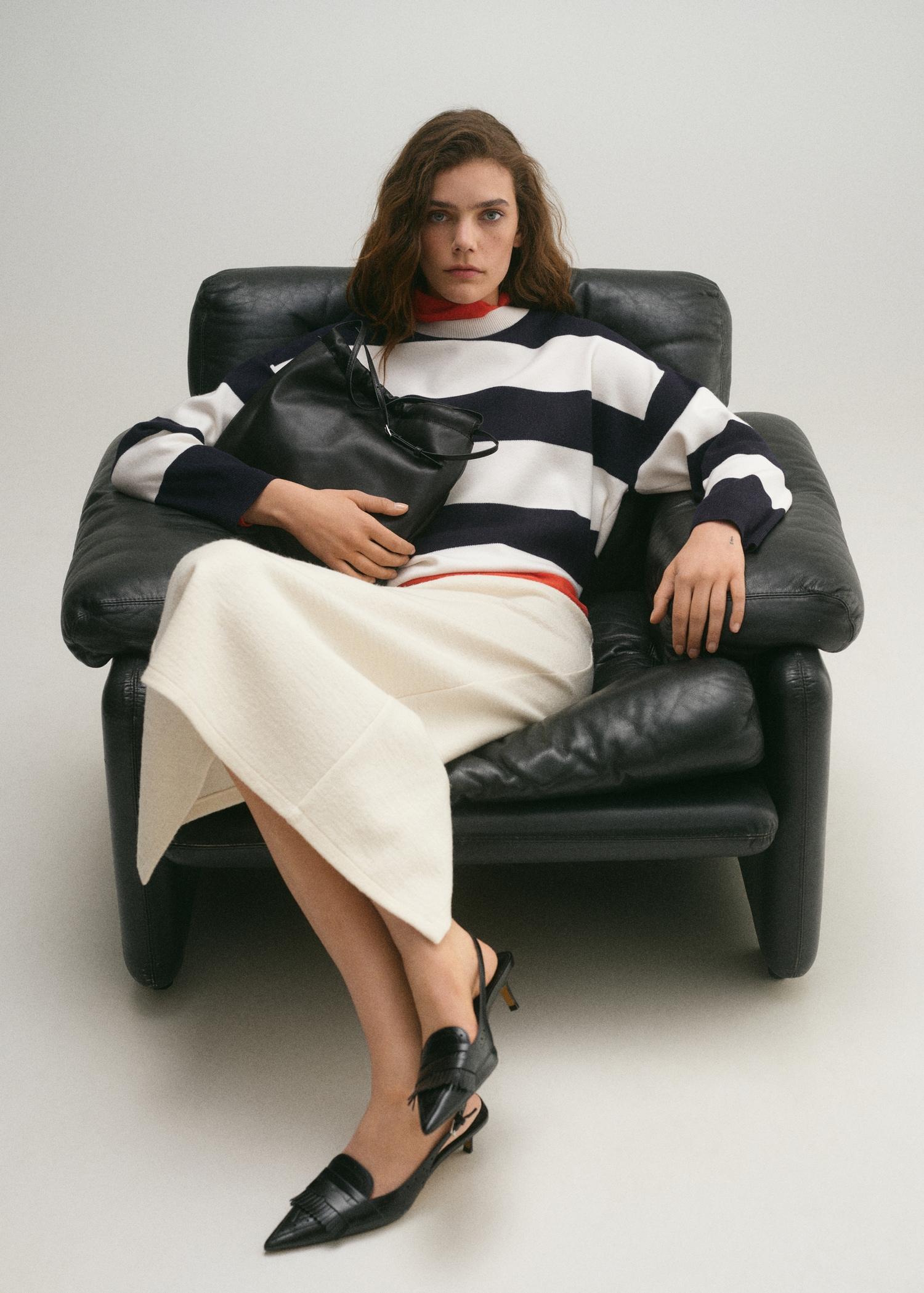 Round-neck striped sweater - Women | MANGO USA Product Image