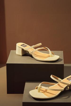 Lumena Heels By Dolce Vita Product Image