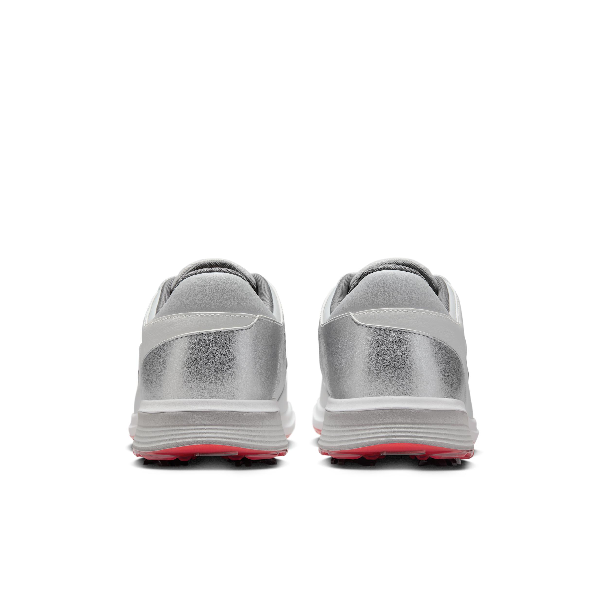 Nike Men's Victory Tour 4 Golf Shoes Product Image