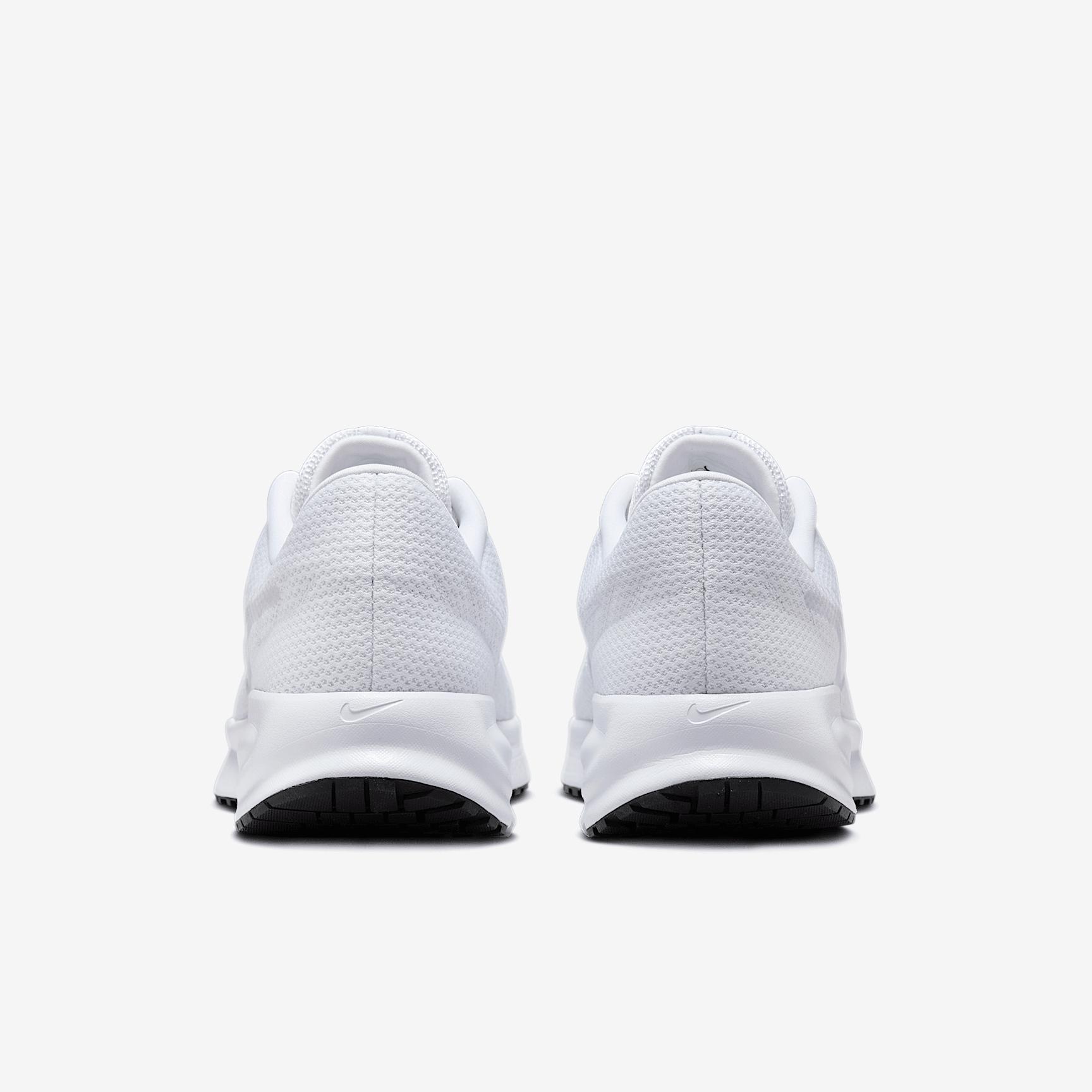 Nike Men's Run Defy Road Running Shoes Product Image