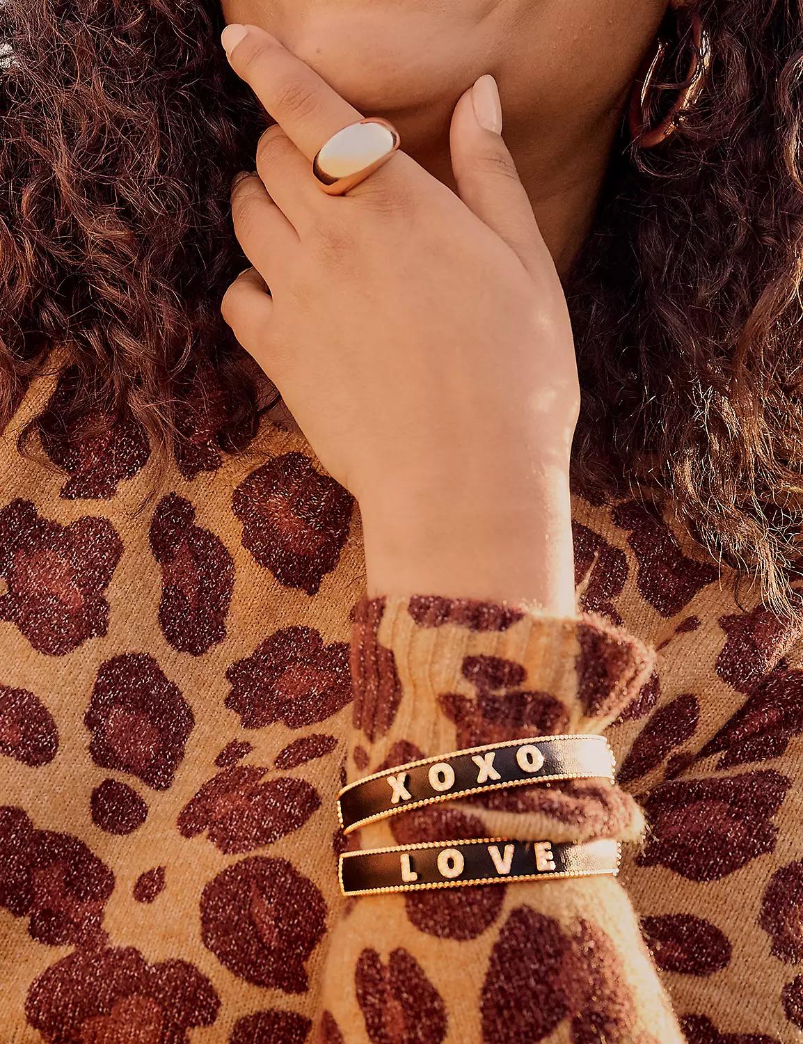 Crew-Neck Animal Printed Sweater Product Image