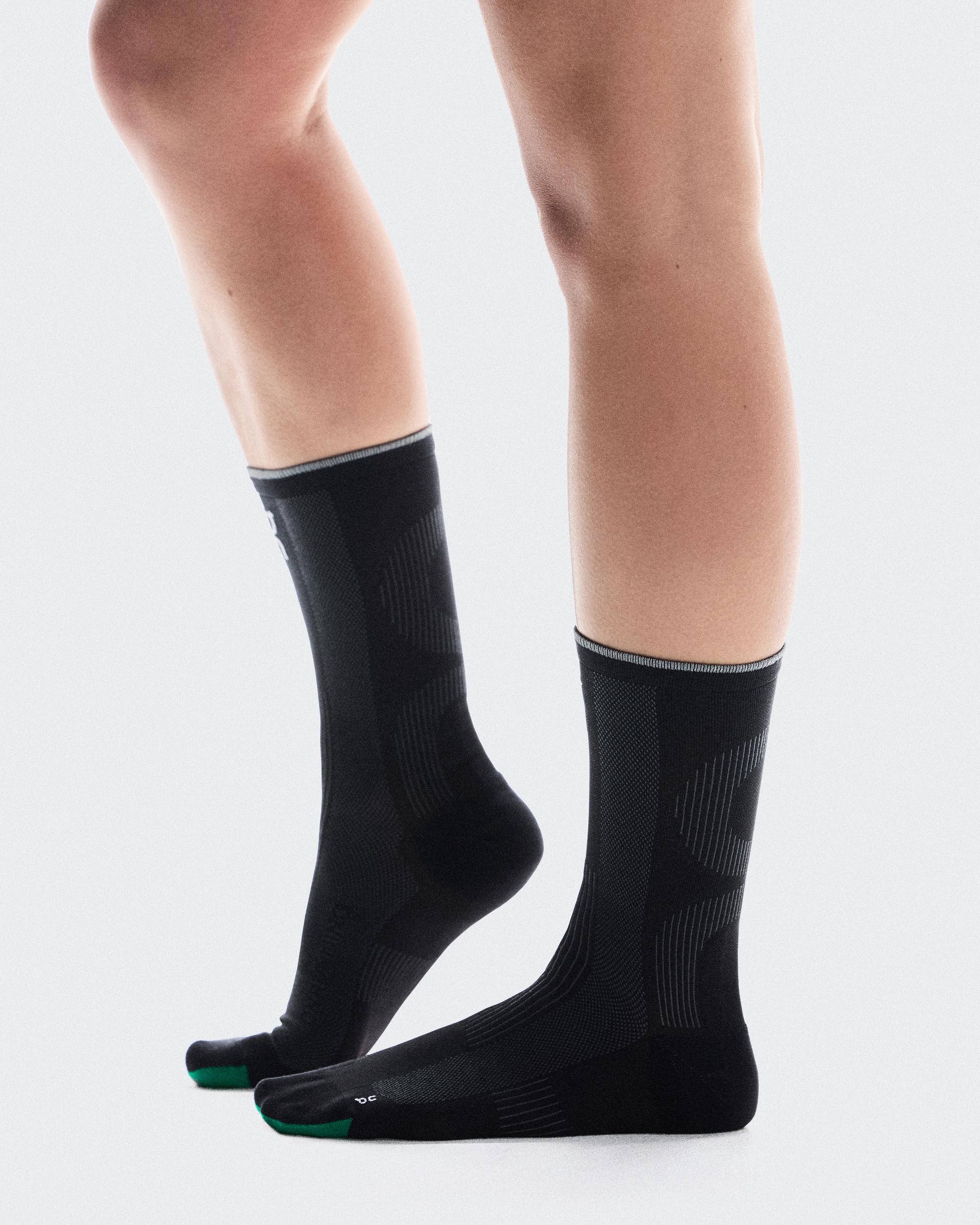 Elite Run Sock High: Cushioned, Ventilated Running Socks Product Image