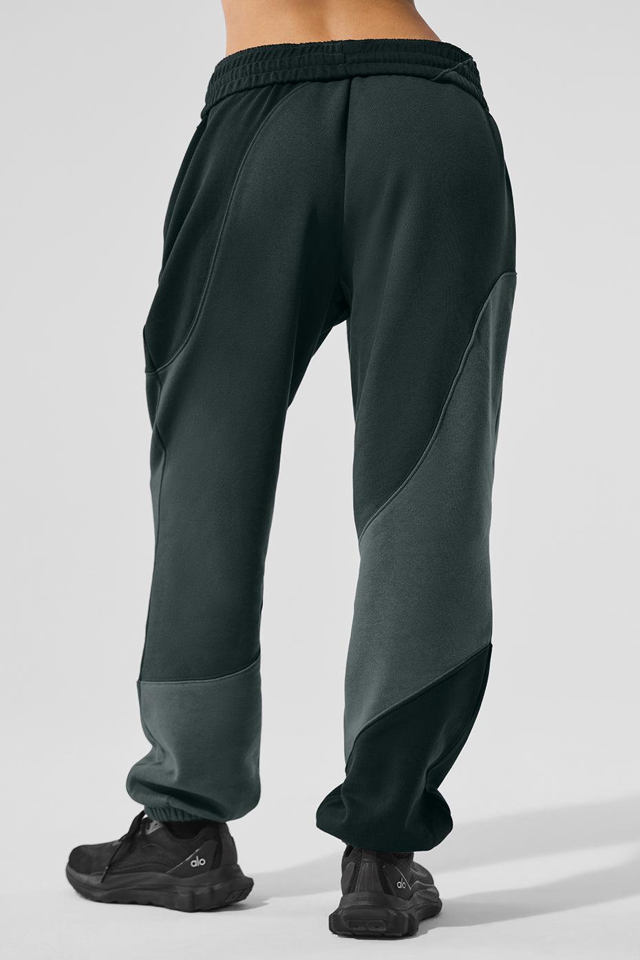 ALO | Make Waves Sweatpant Size: XL WOMEN/L MEN Product Image