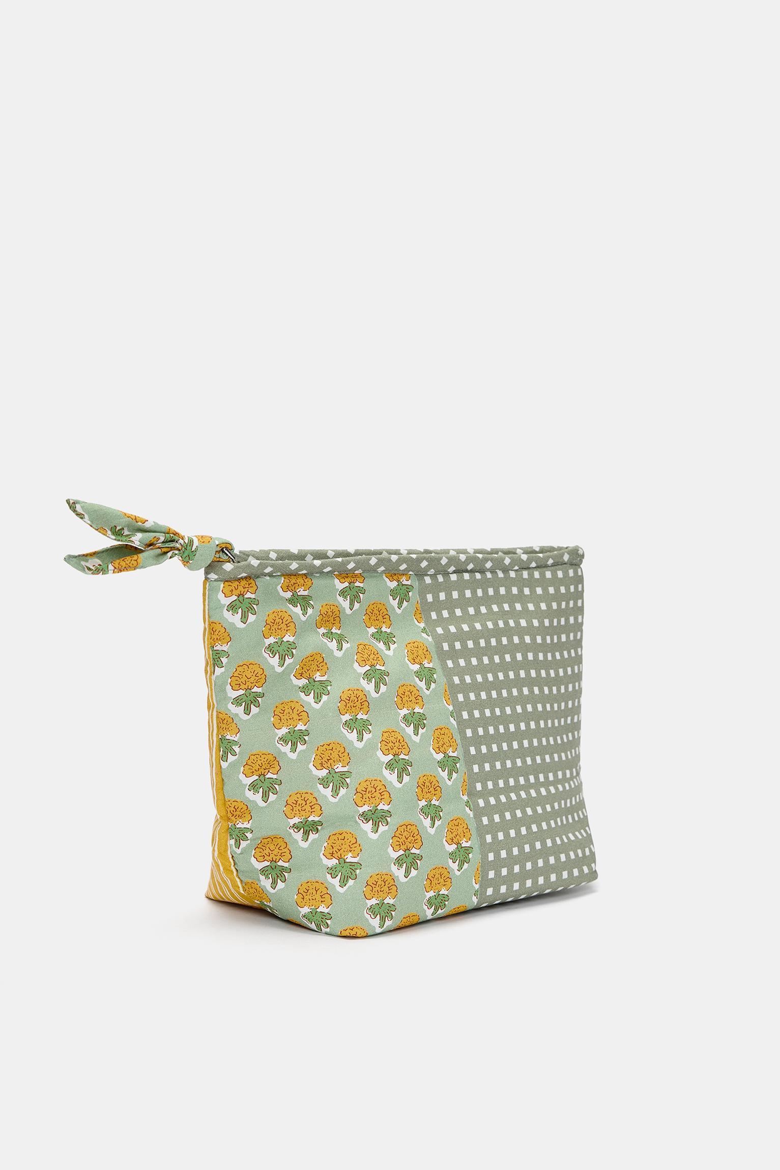 Printed fabric make-up bag Product Image