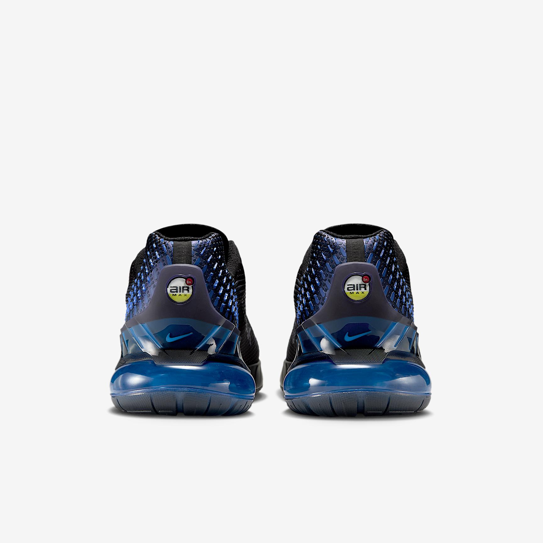 Nike Men's Air Max Phoenix SE Shoes Product Image