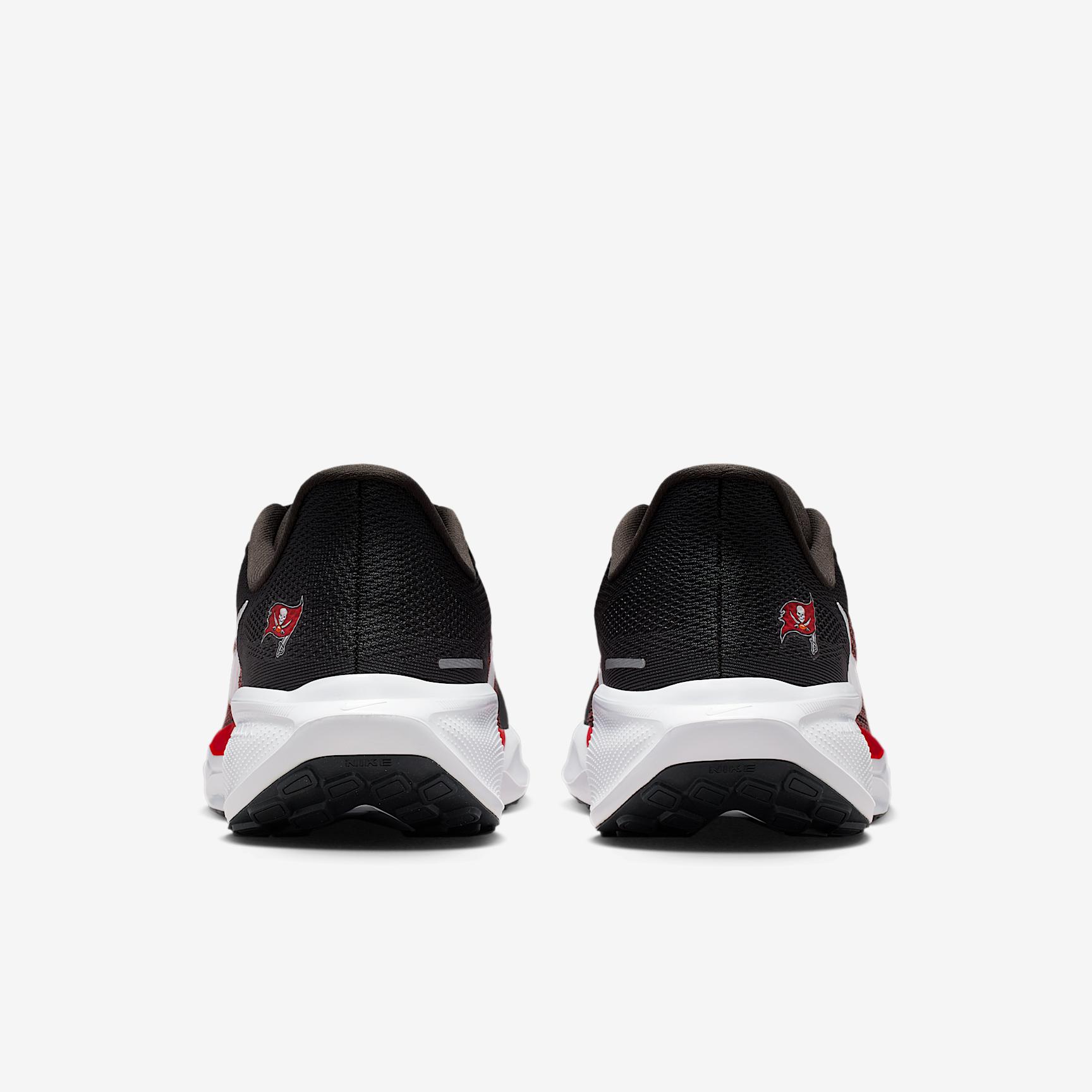 Tampa Bay Buccaneers Pegasus 41 Nike Men's NFL Road Running Shoes Product Image