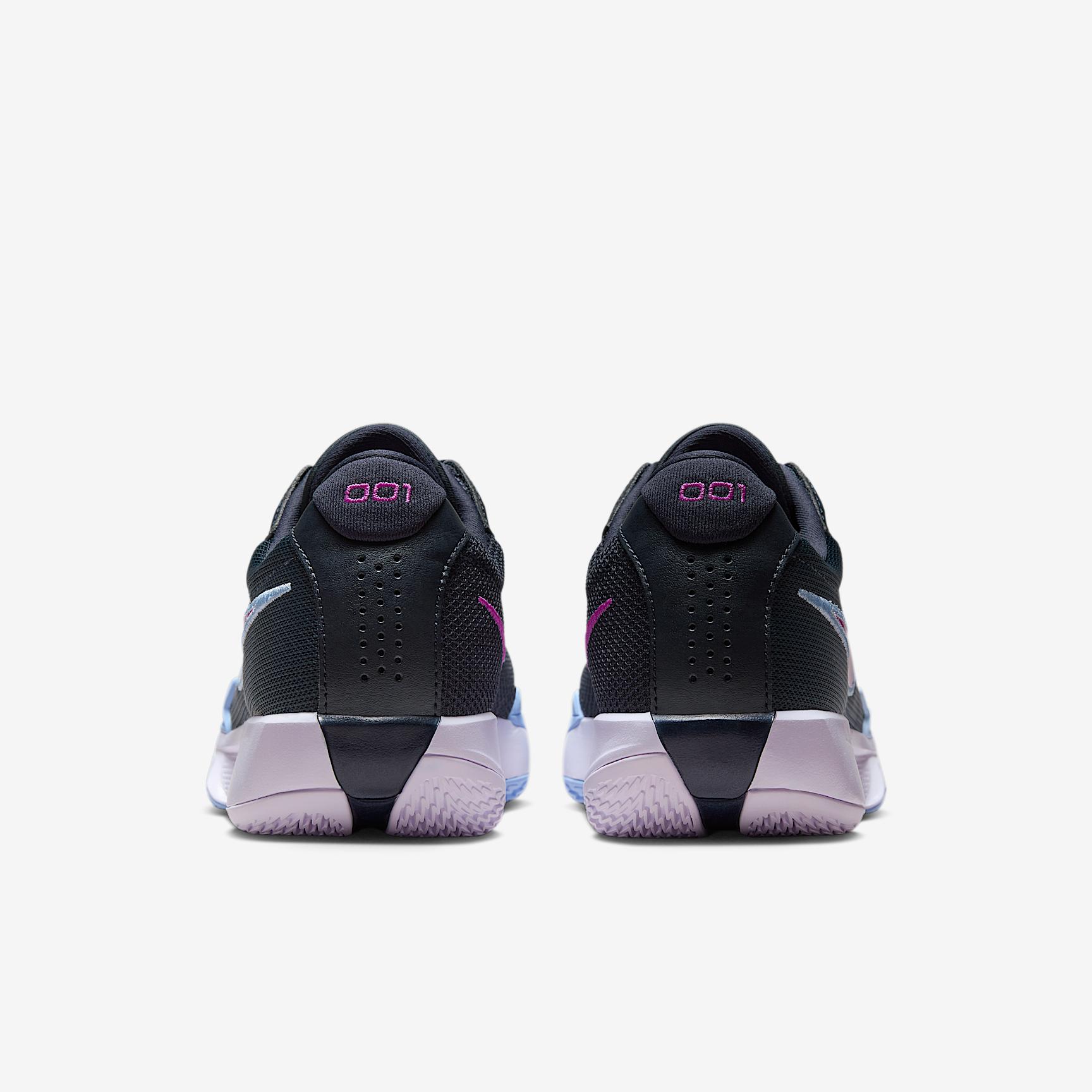 Nike Men's G.T. Cut Academy Basketball Shoes Product Image