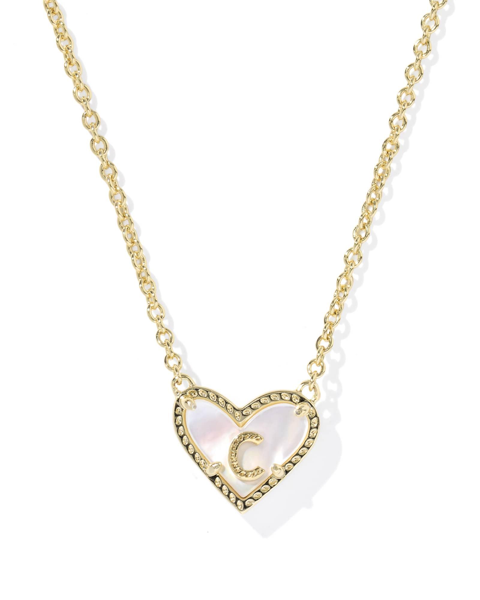 Ari Heart Letter G Gold Short Pendant Necklace Product Image