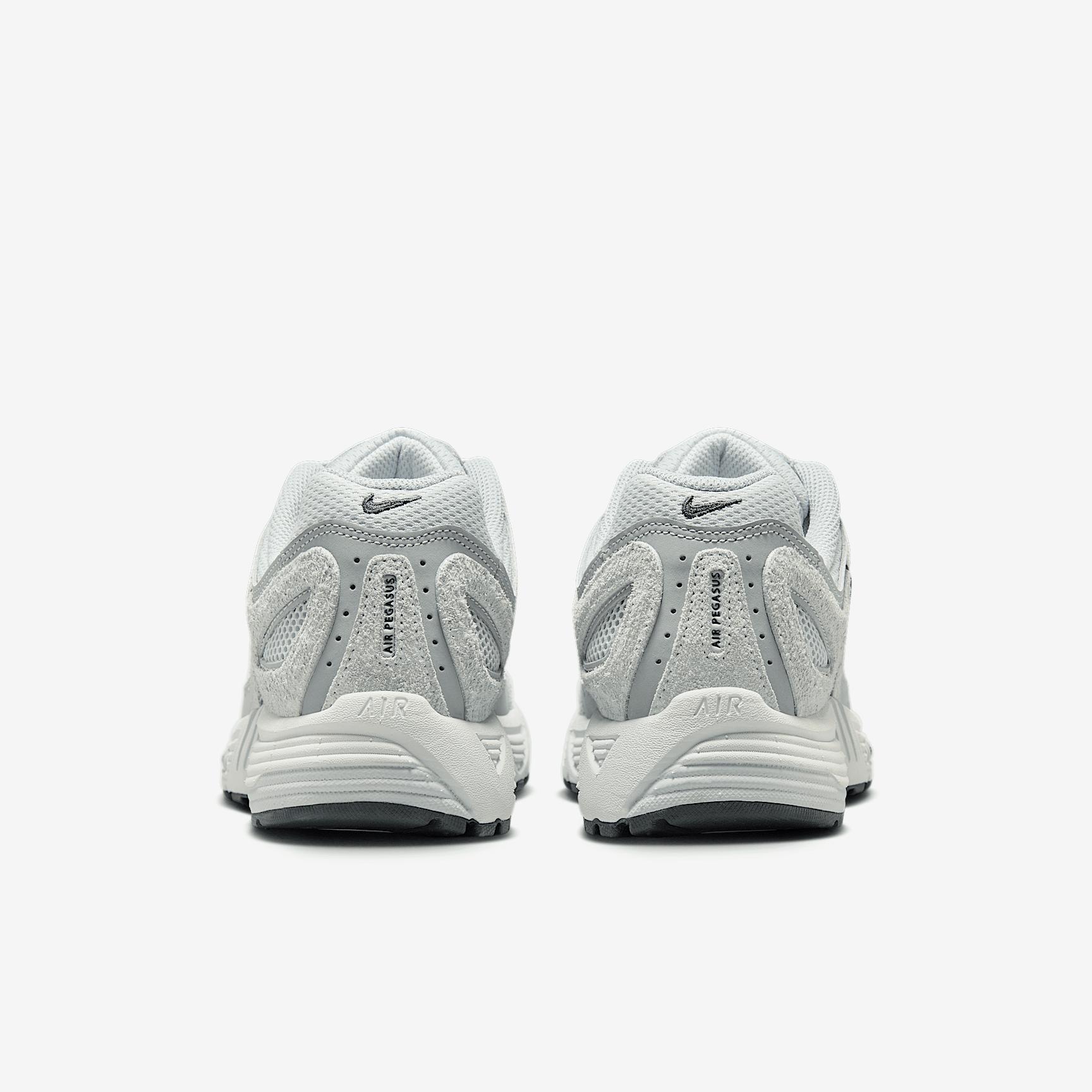 Nike Womens Air Pegasus 2005 Shoes | HQ1675-100 Product Image