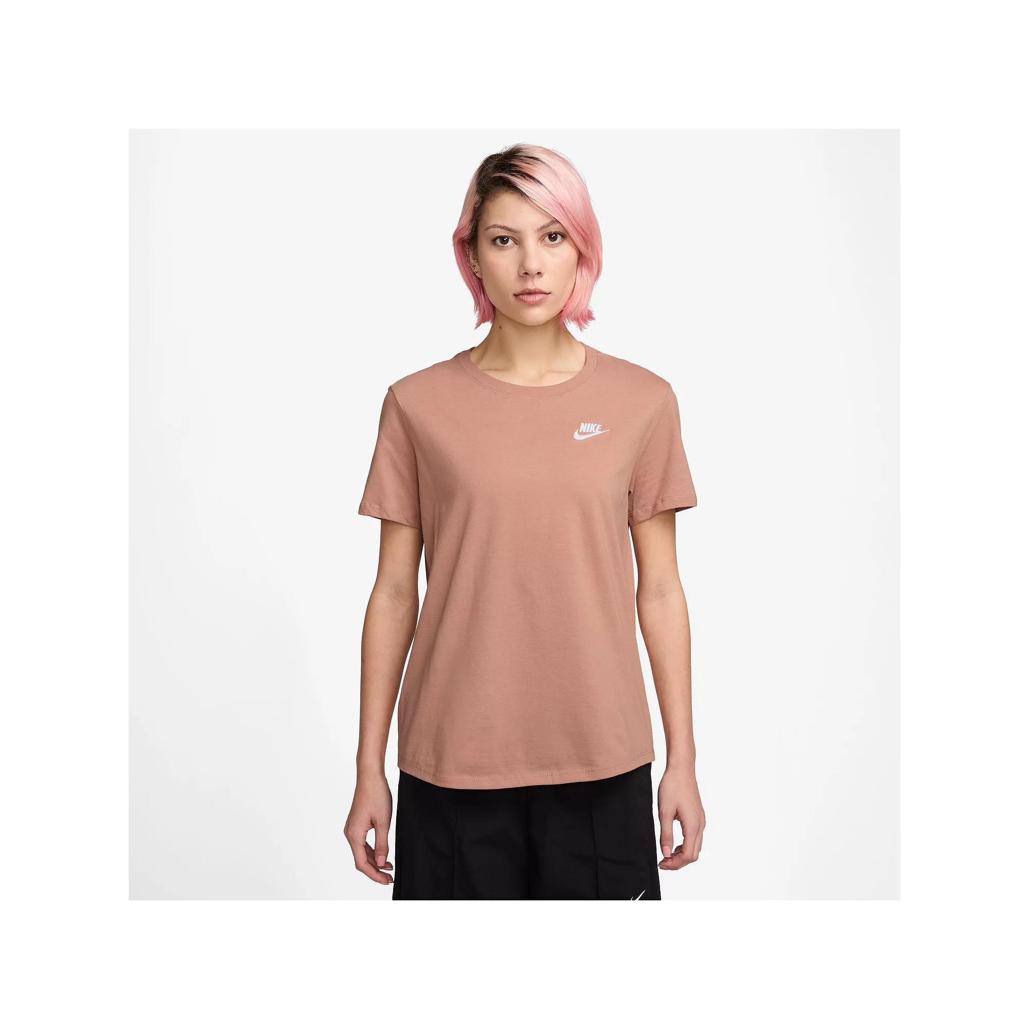 Women's Nike Sportswear Club Essentials Tee,  Product Image