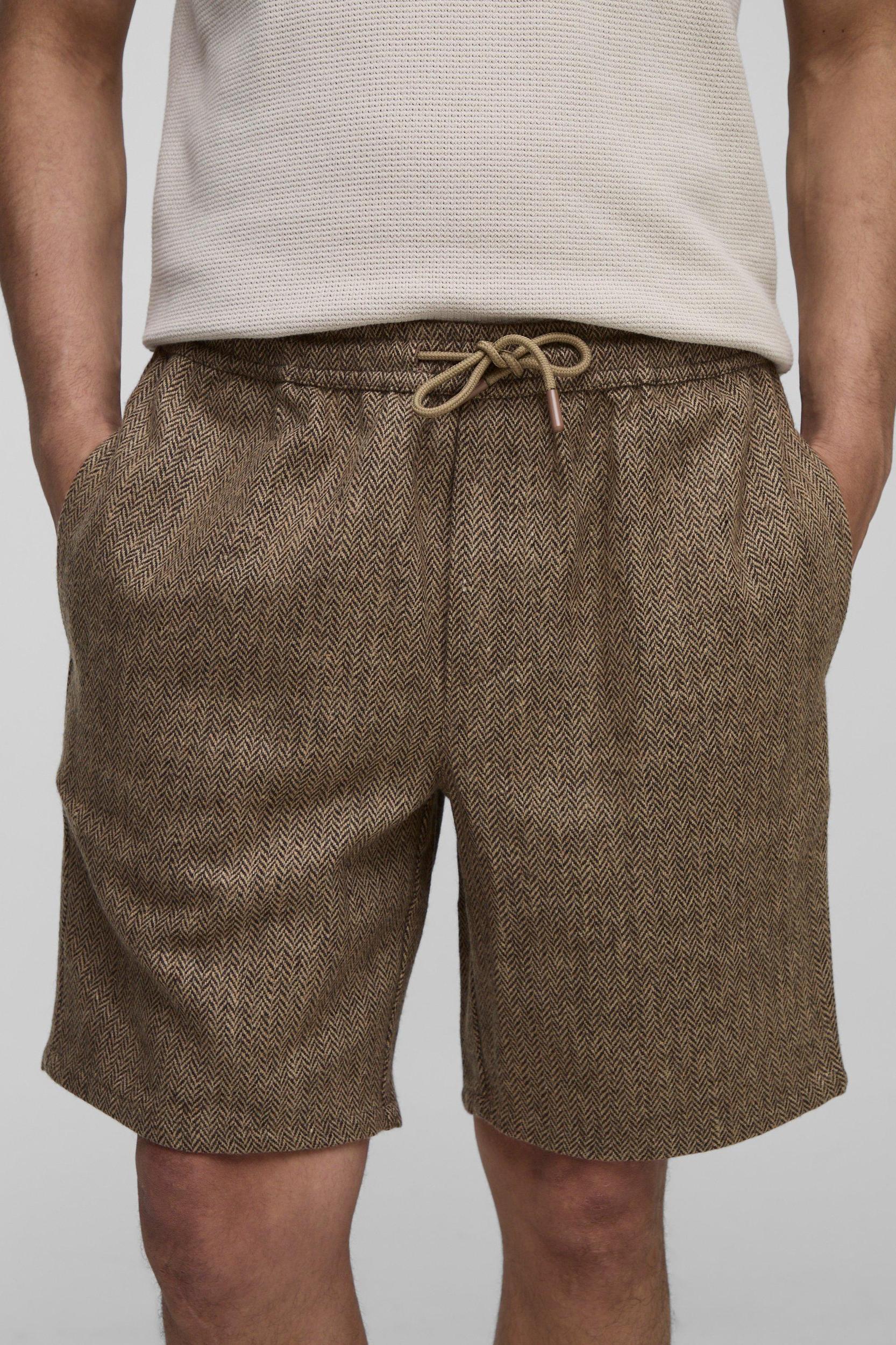 Elasticated Waist Relaxed Fit Herringbone Shorts | boohooMAN USA Product Image