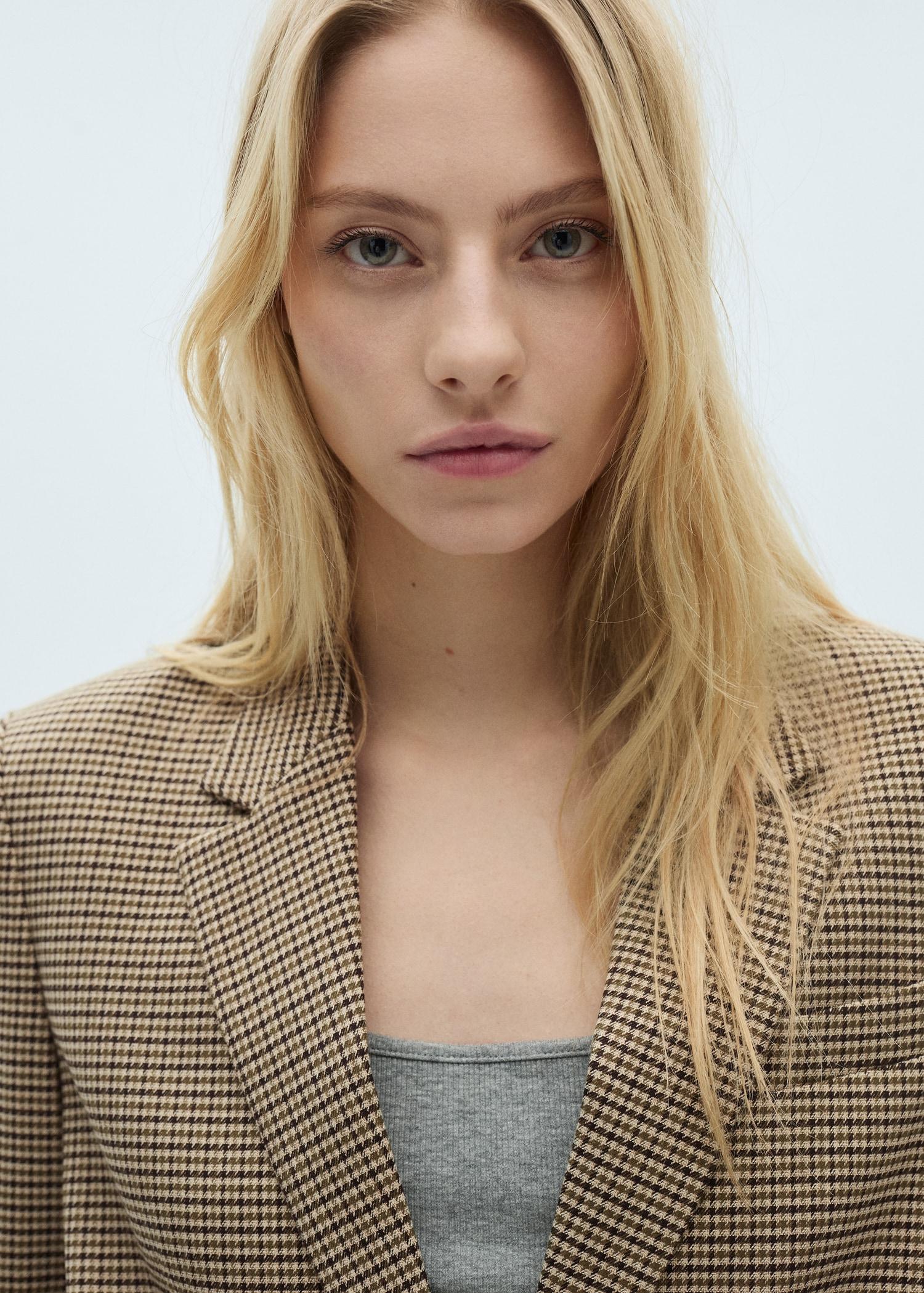 Straight-fit micro-houndstooth jacket - Women | MANGO USA Product Image