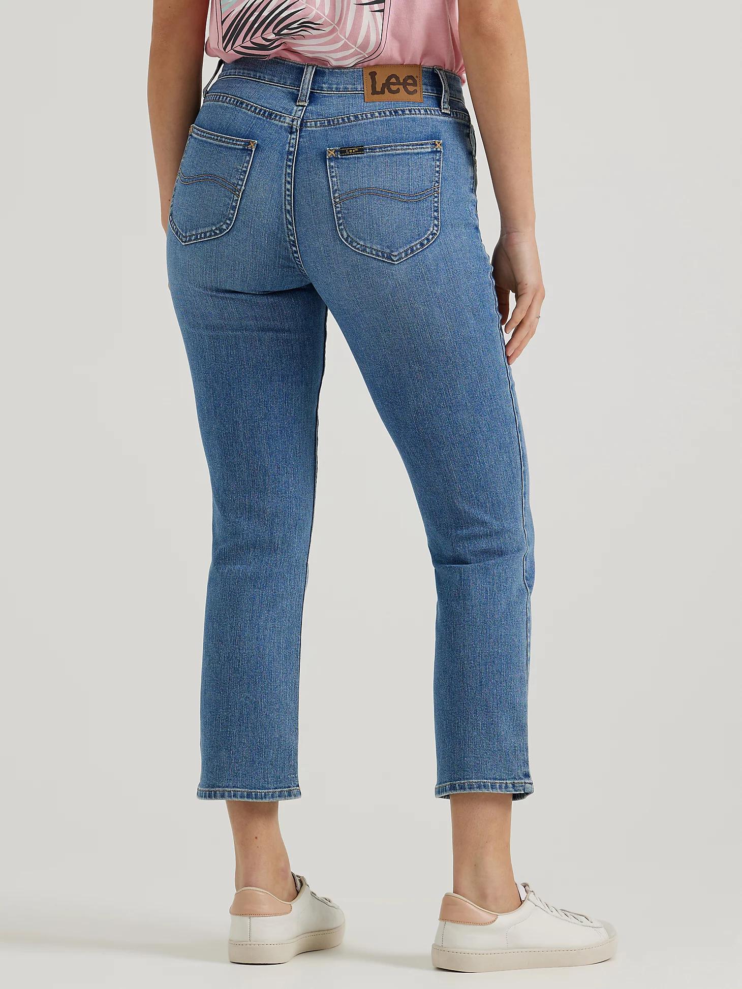 Women’s Legendary Regular Fit Capri | Women's Capris & Crops | Lee® Product Image