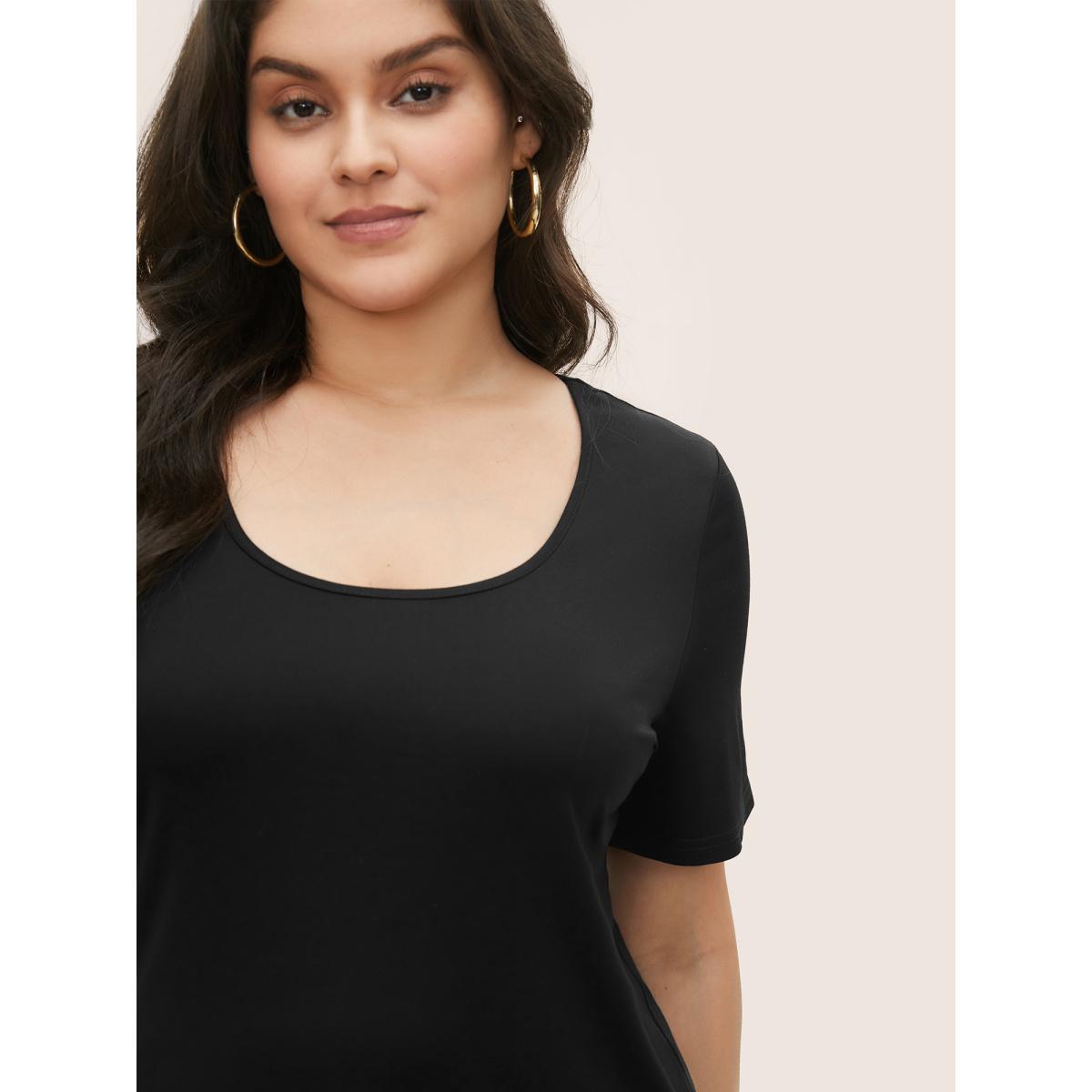 Plus Size Basic Solid Color U Neck T-shirt Black Women Basics U-neck Everyday T-shirts BloomChic 22-24/3X Product Image