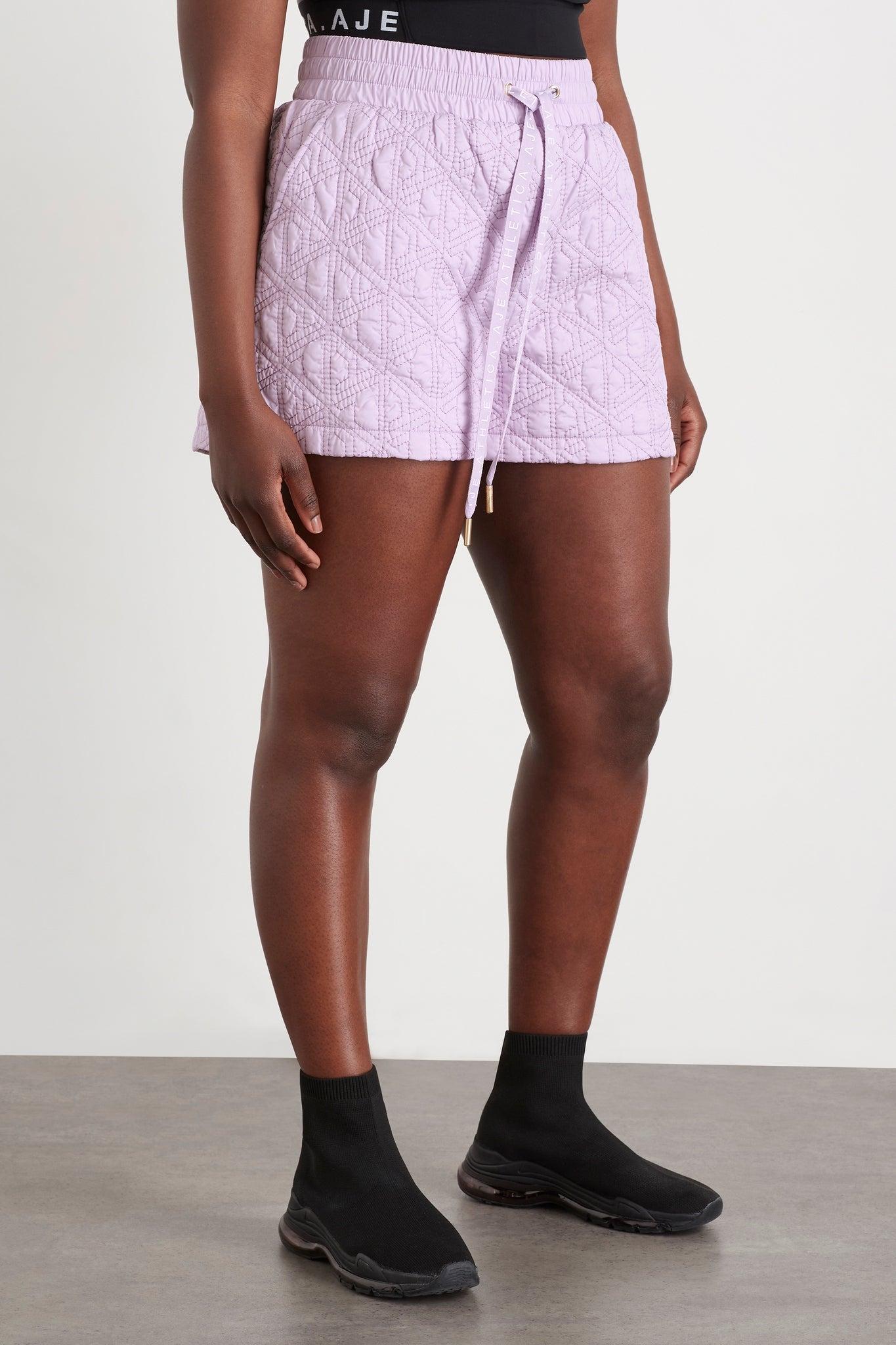 Quilted Logo Spray Shorts 623 Product Image