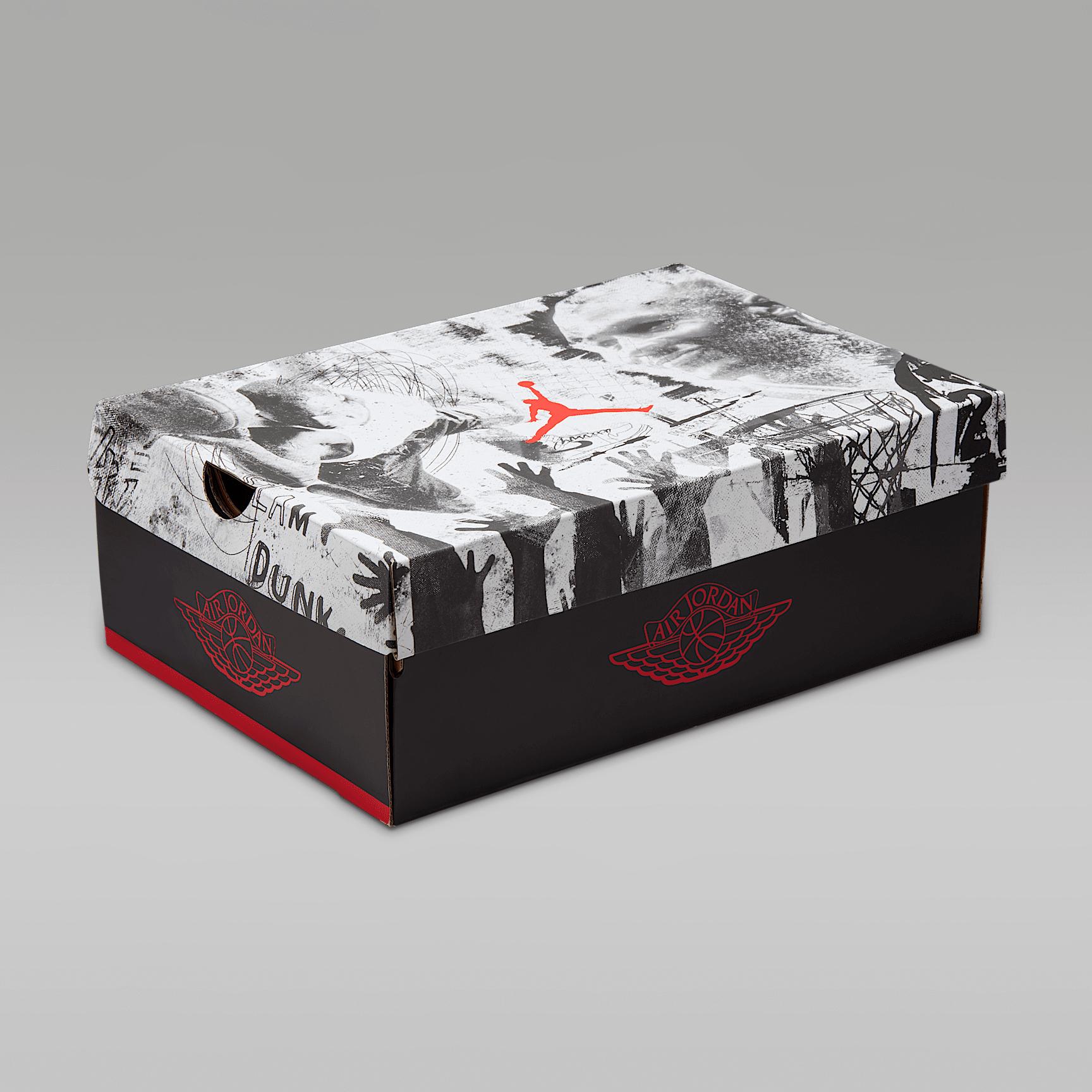 Jordan Mens Air Retro 1 Low SE Casual Shoes Product Image